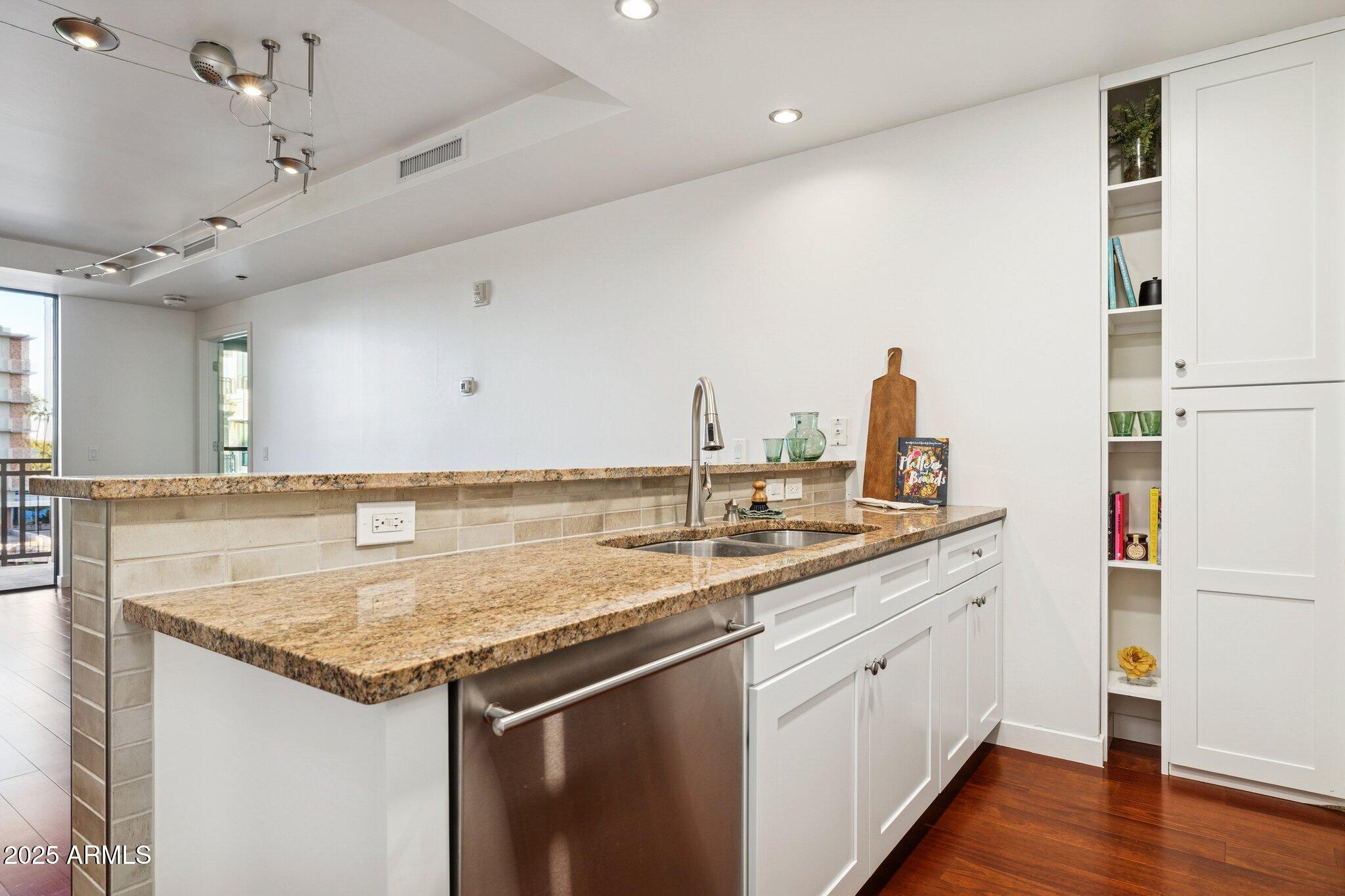 6803 E MAIN Street 4413