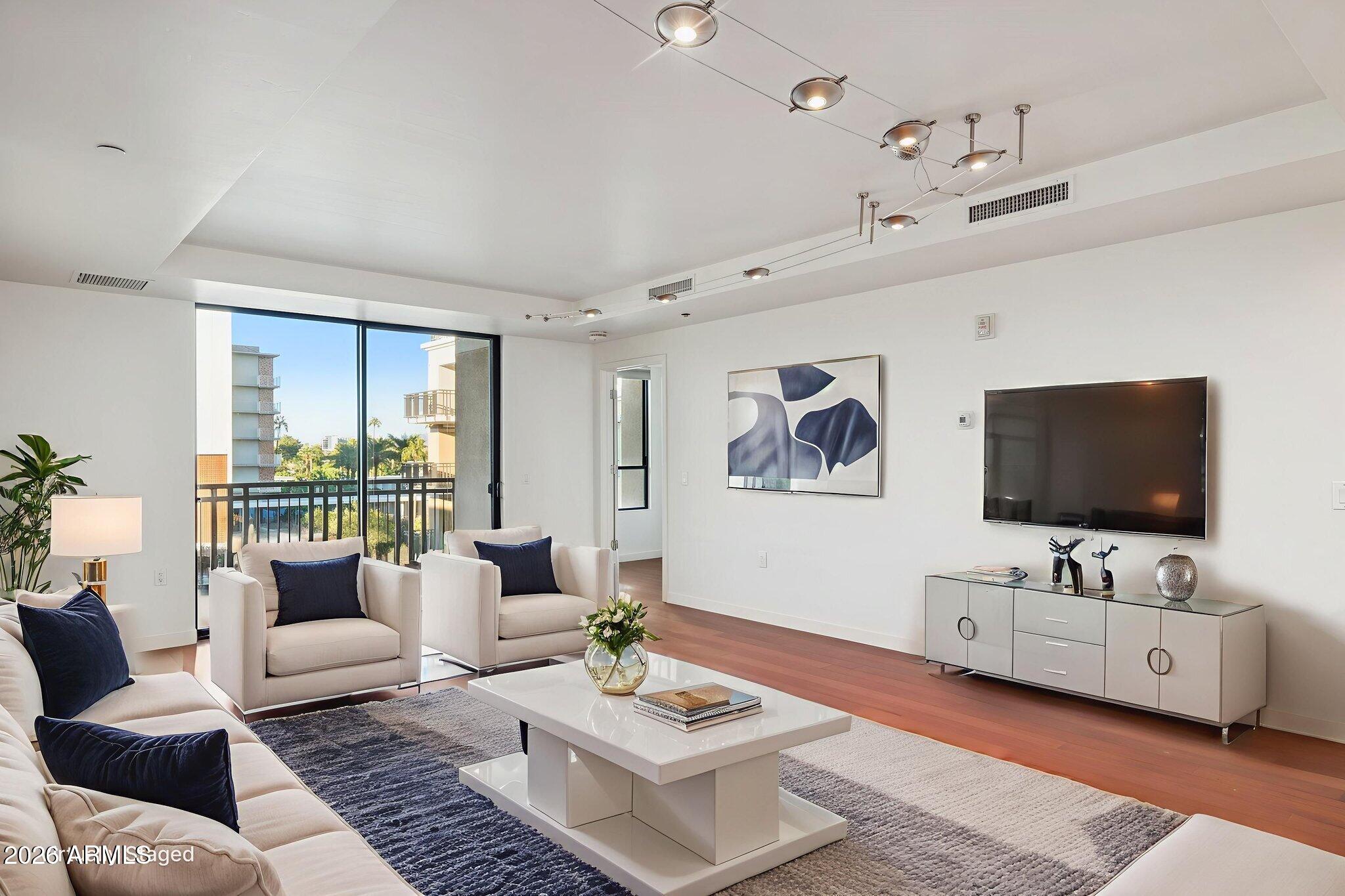 6803 E MAIN Street 4413