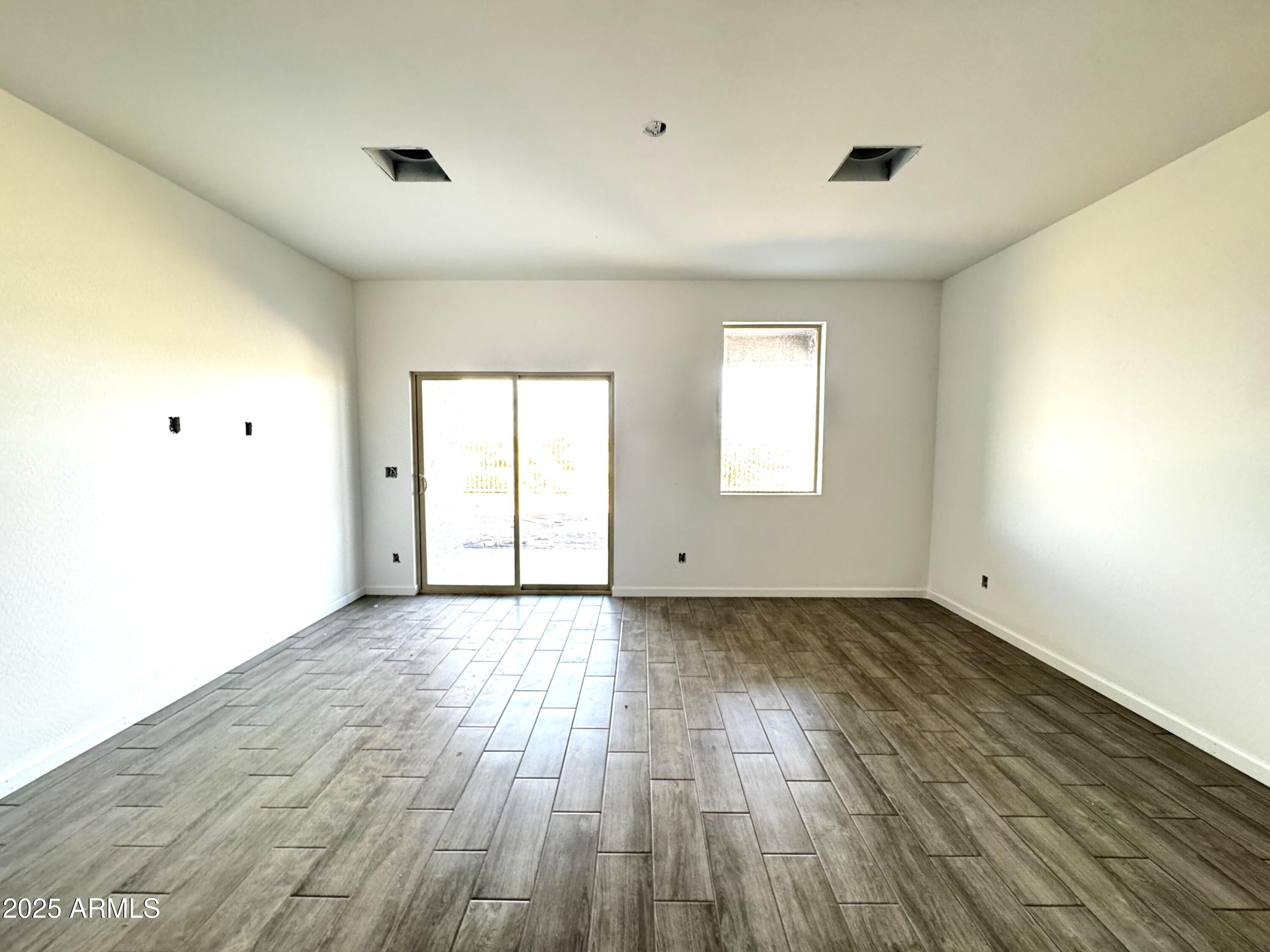 47424 W KENNER Drive