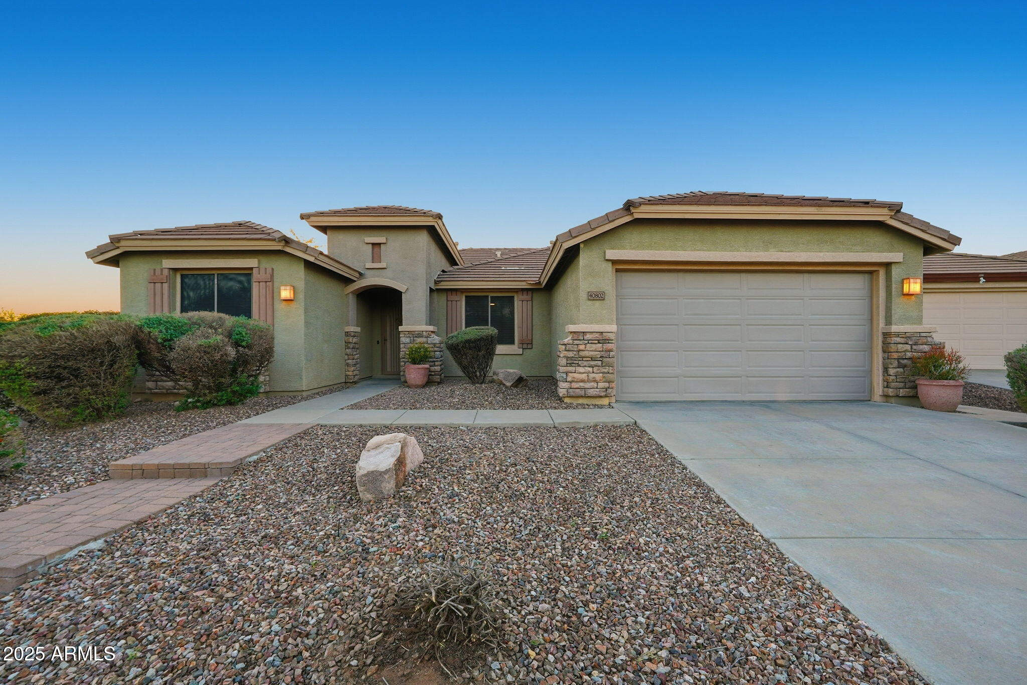 40802 N PEALE Court