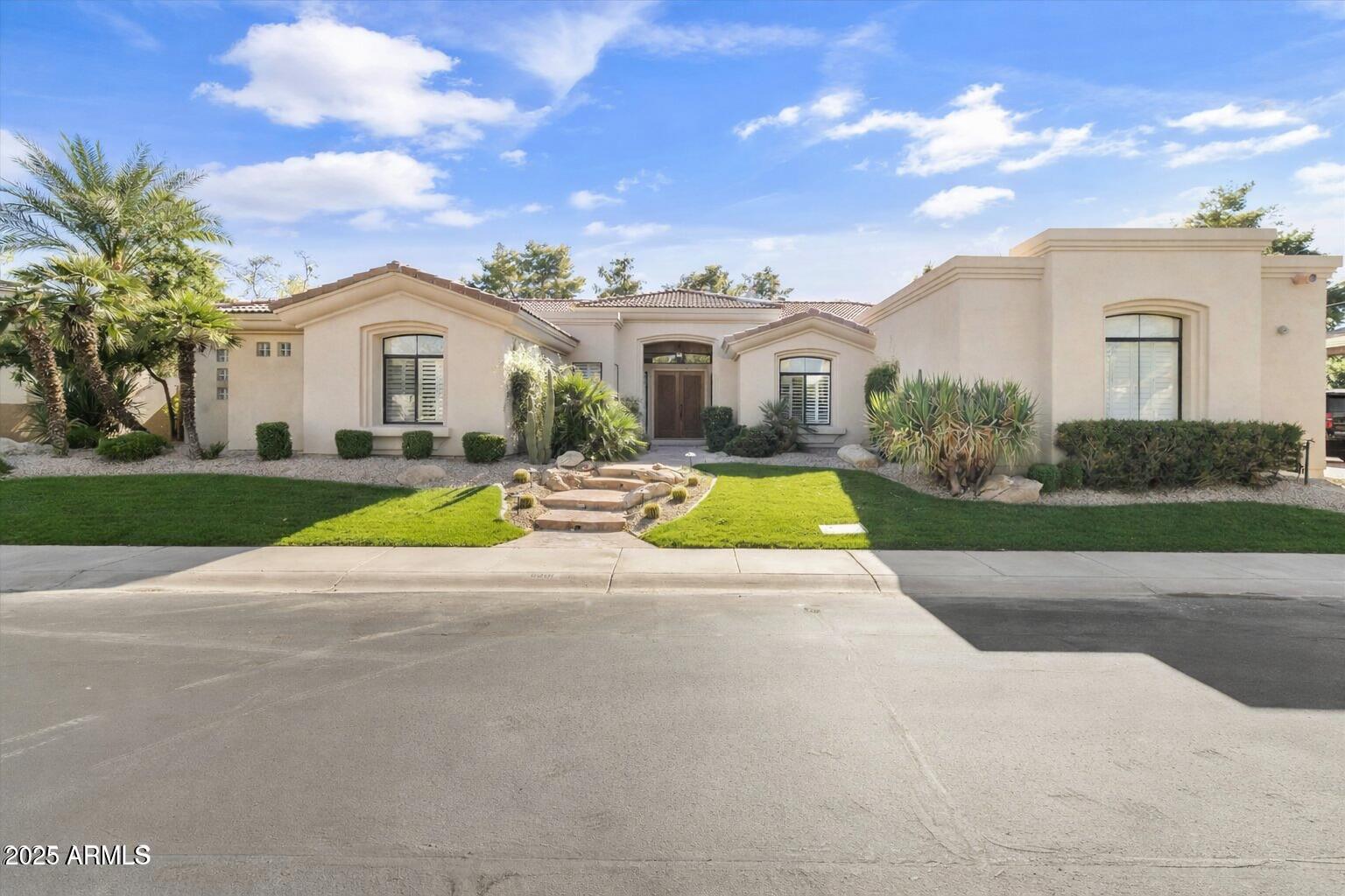 8201 E KALIL Drive