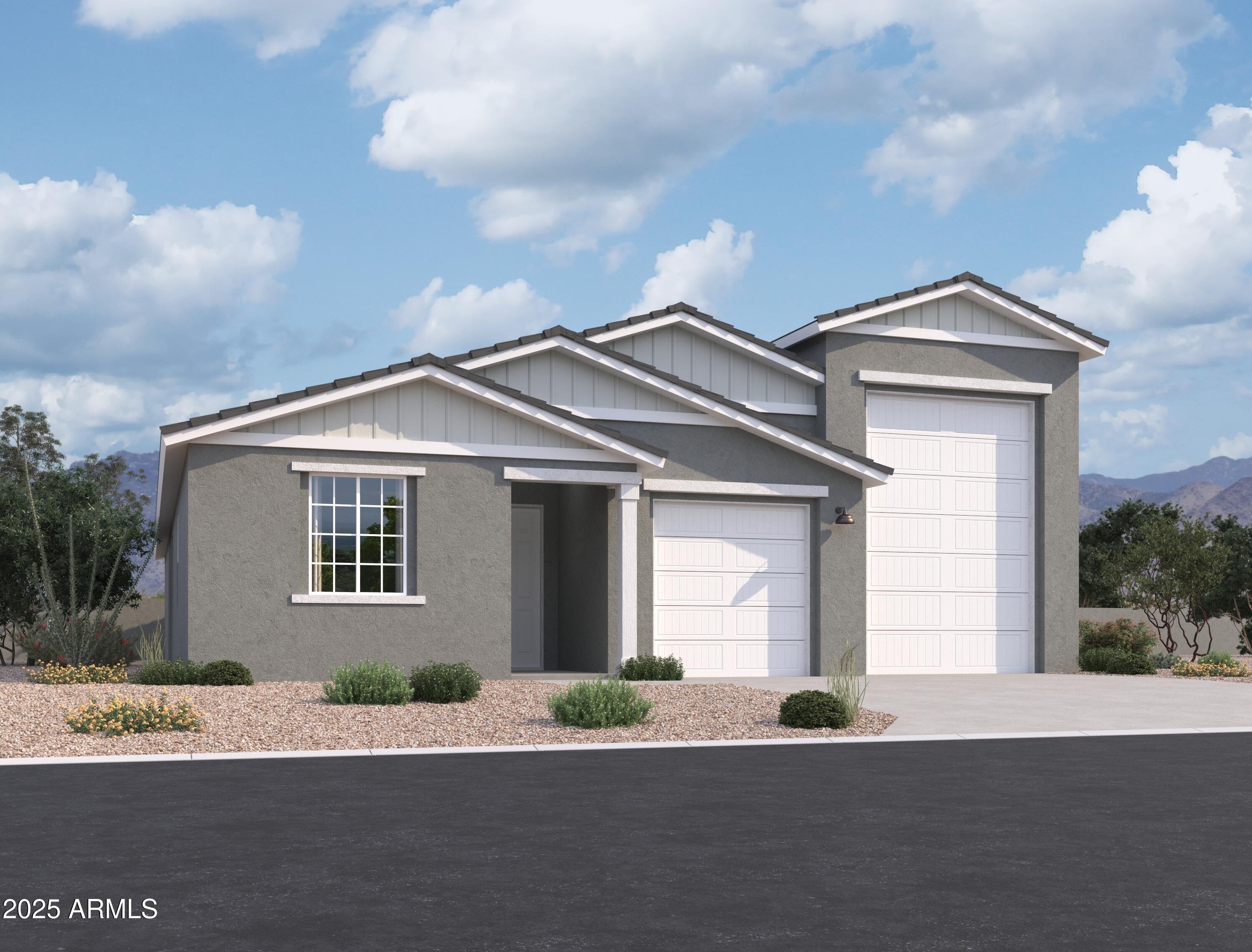 2586 E RUSTLER Road