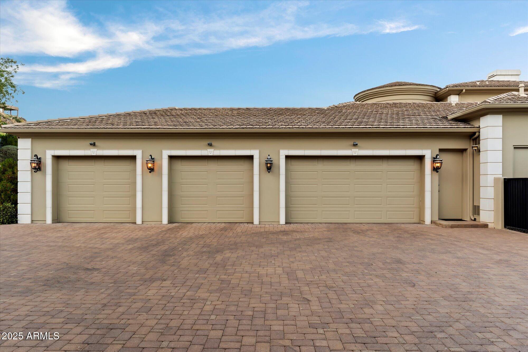 6105 E Sage Drive