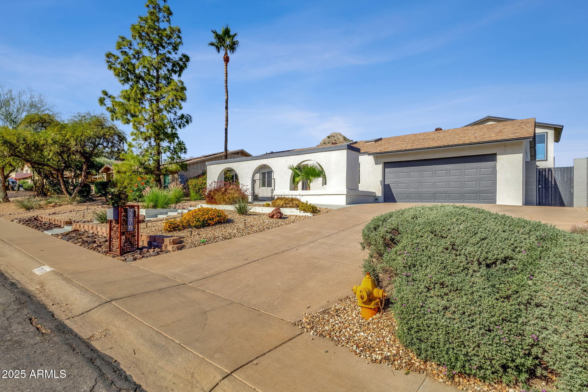 2276 E MERCER Lane