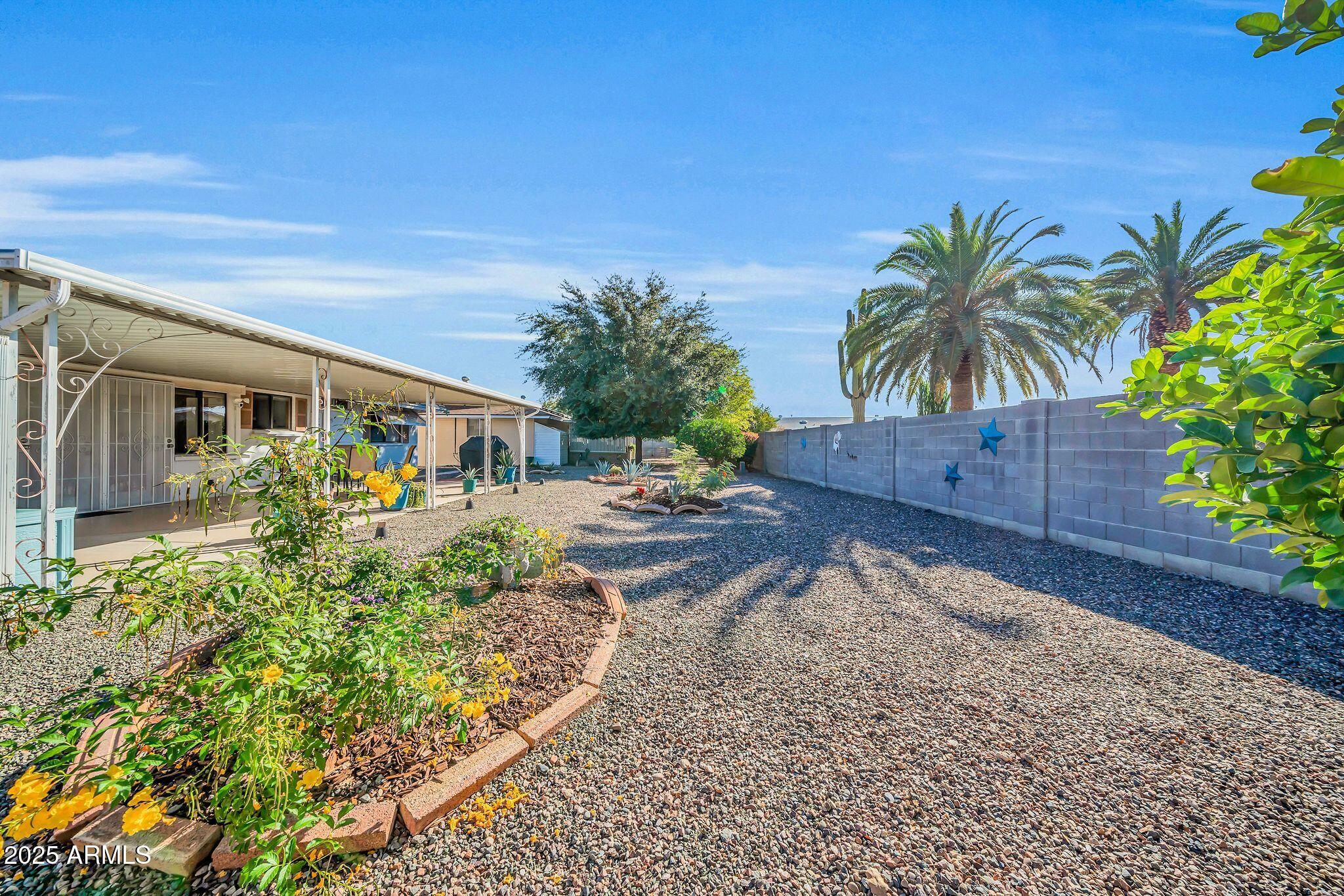 10517 W CUMBERLAND Drive