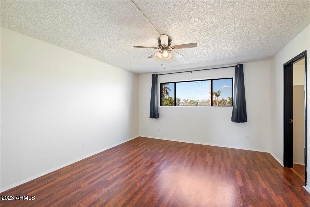 2524 S EL PARADISO 50