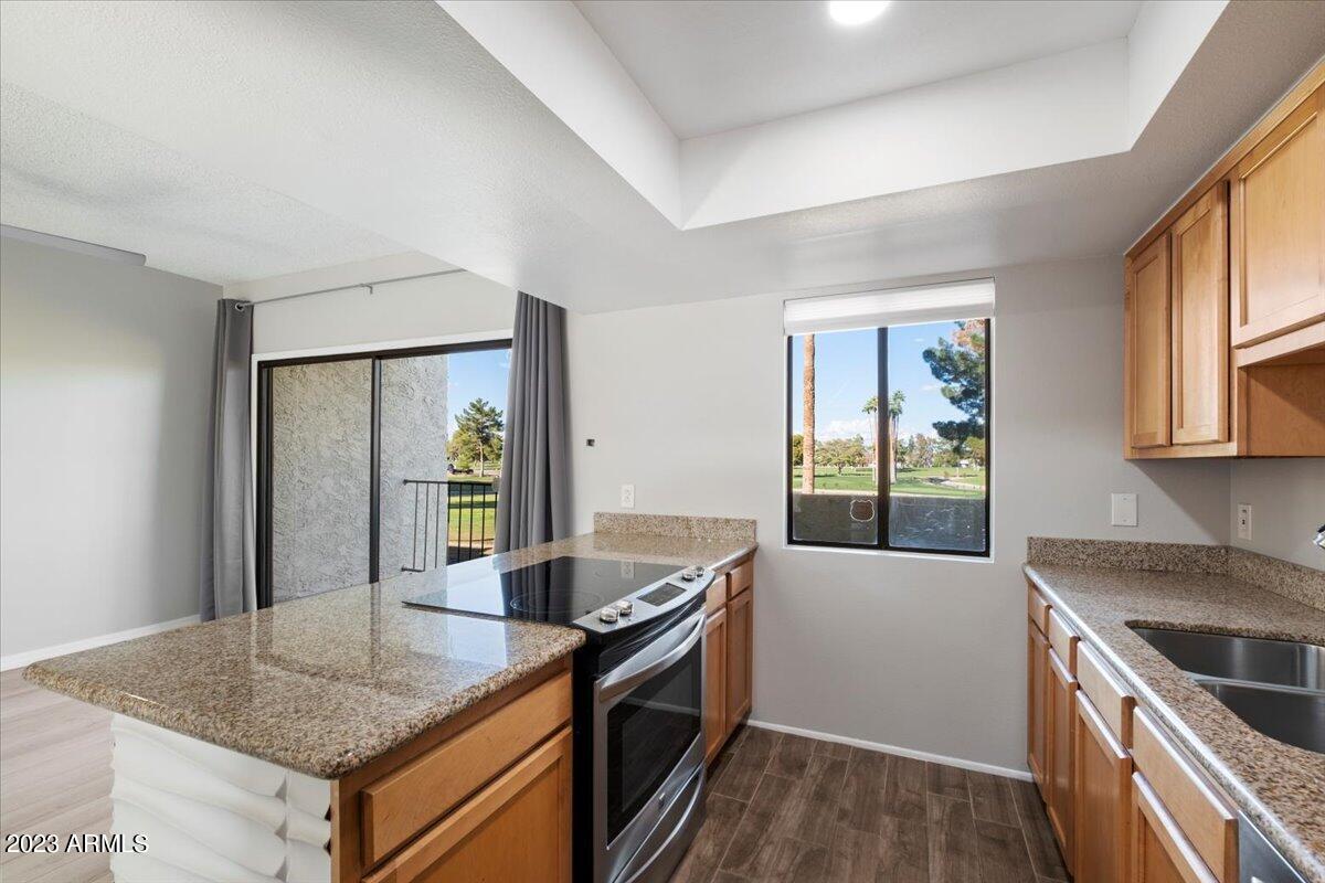 2524 S EL PARADISO 50