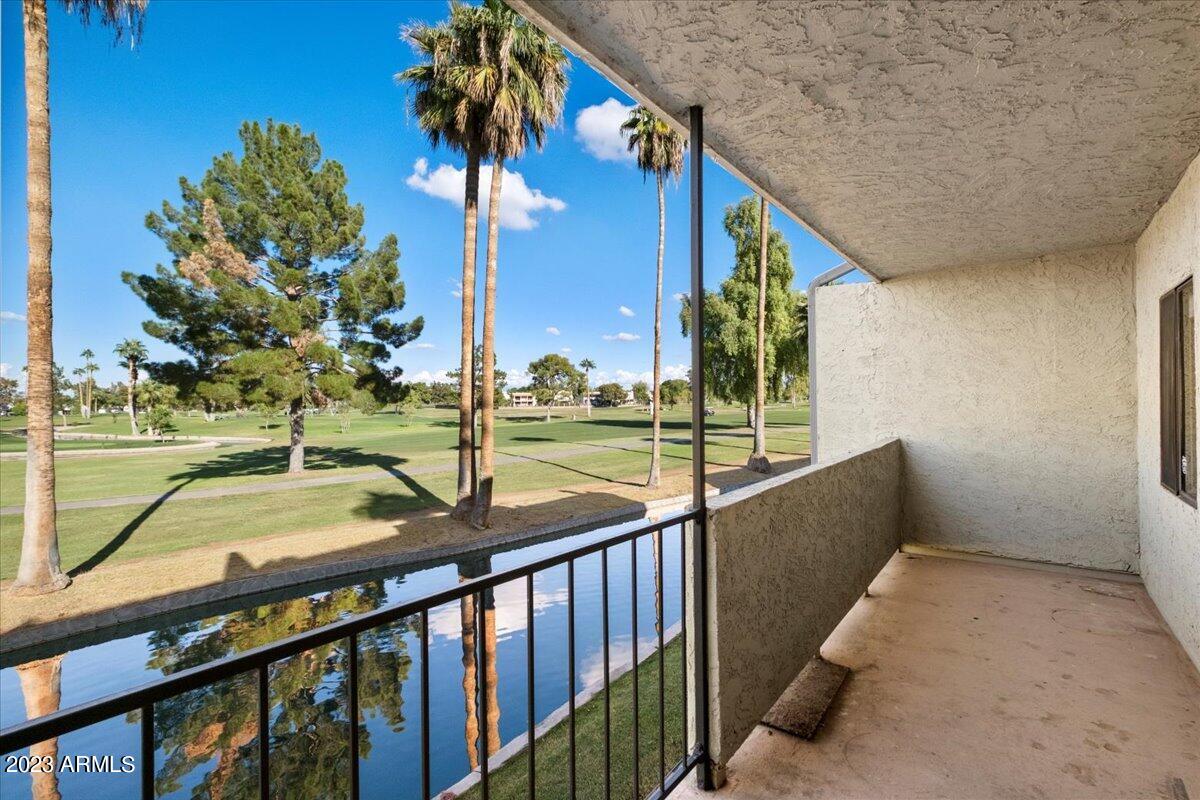 2524 S EL PARADISO 50
