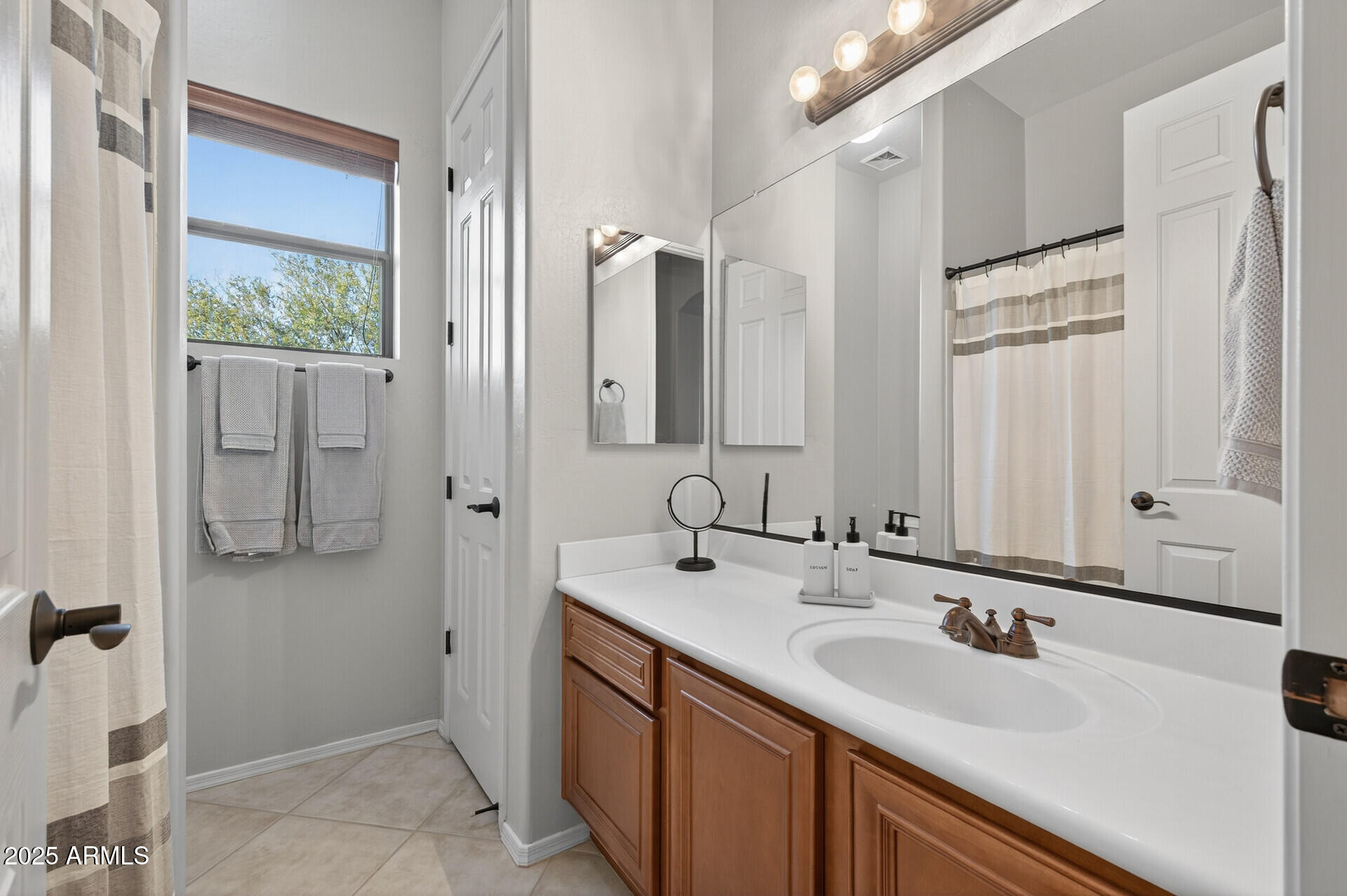 3558 N SONORAN Hills
