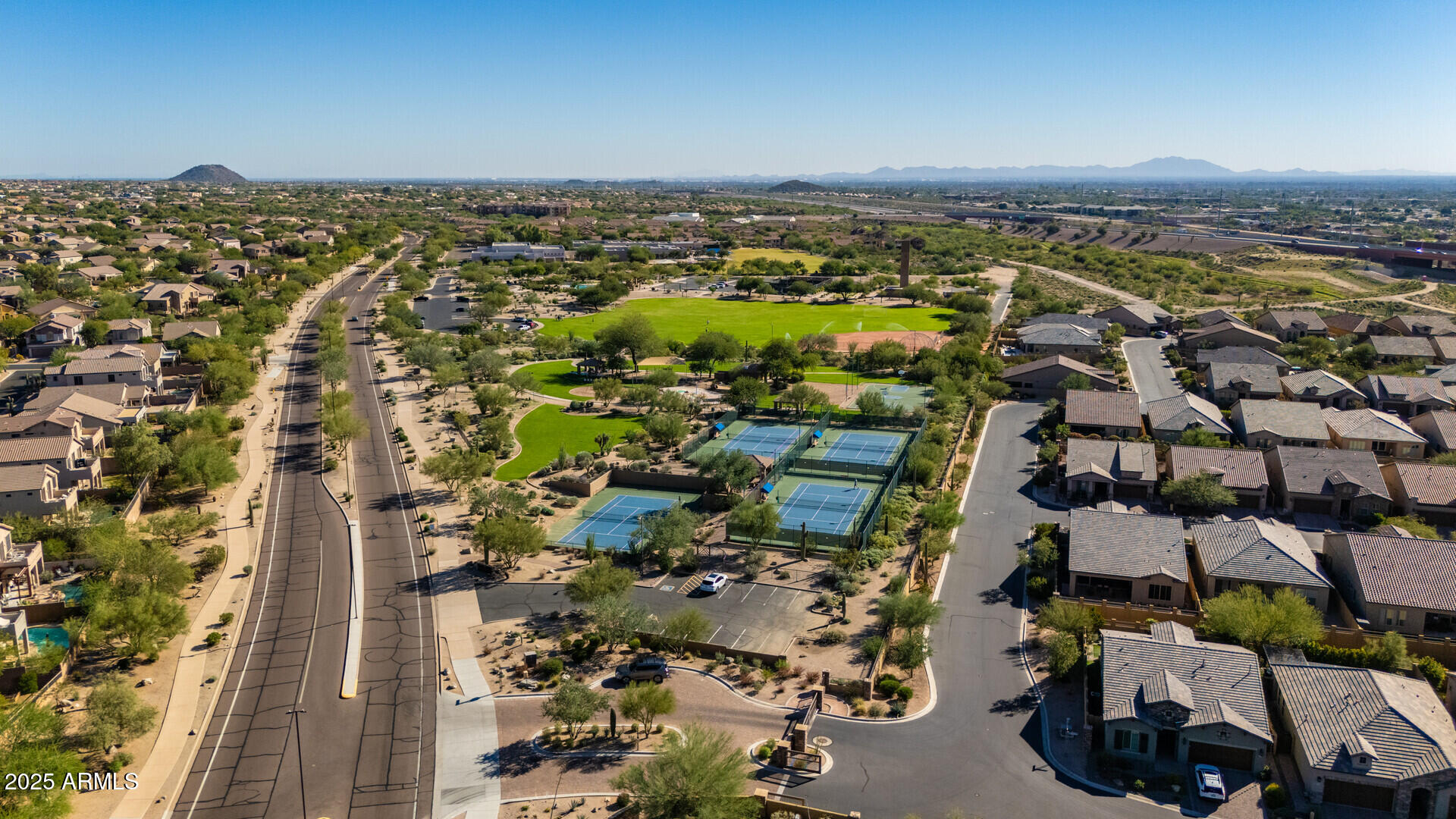 3558 N SONORAN Hills