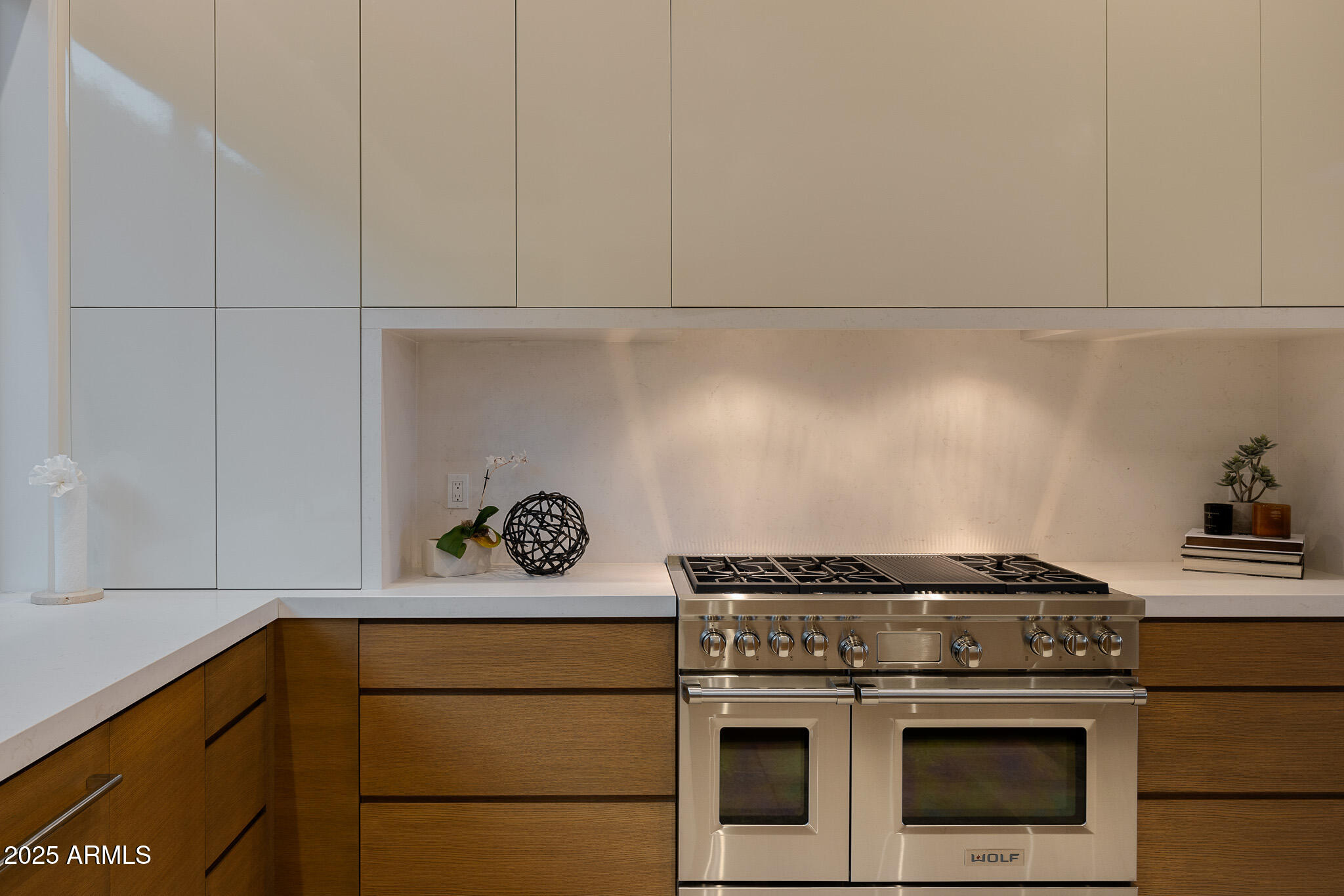 7050 N 39TH Place
