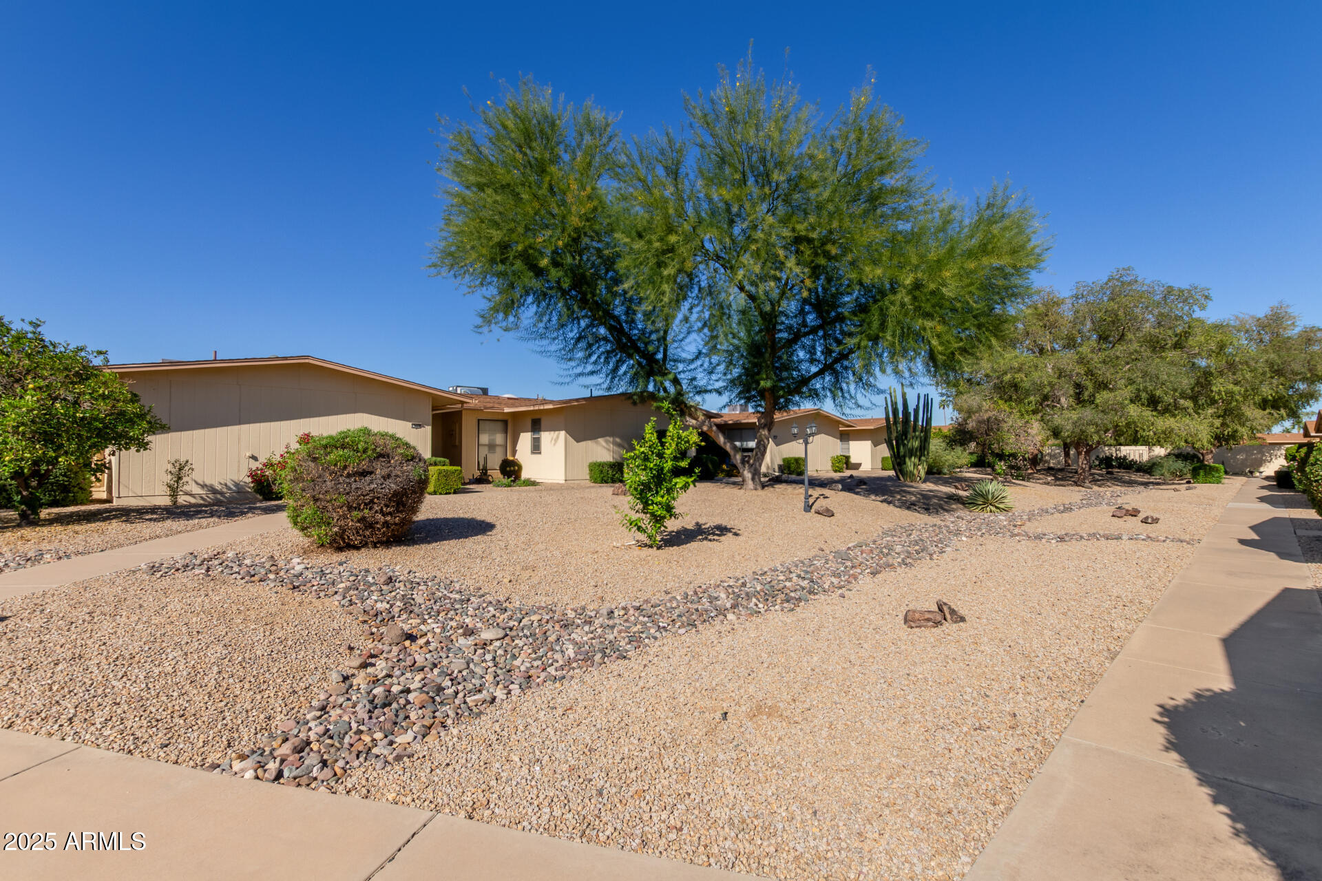 13412 W DESERT GLEN Drive