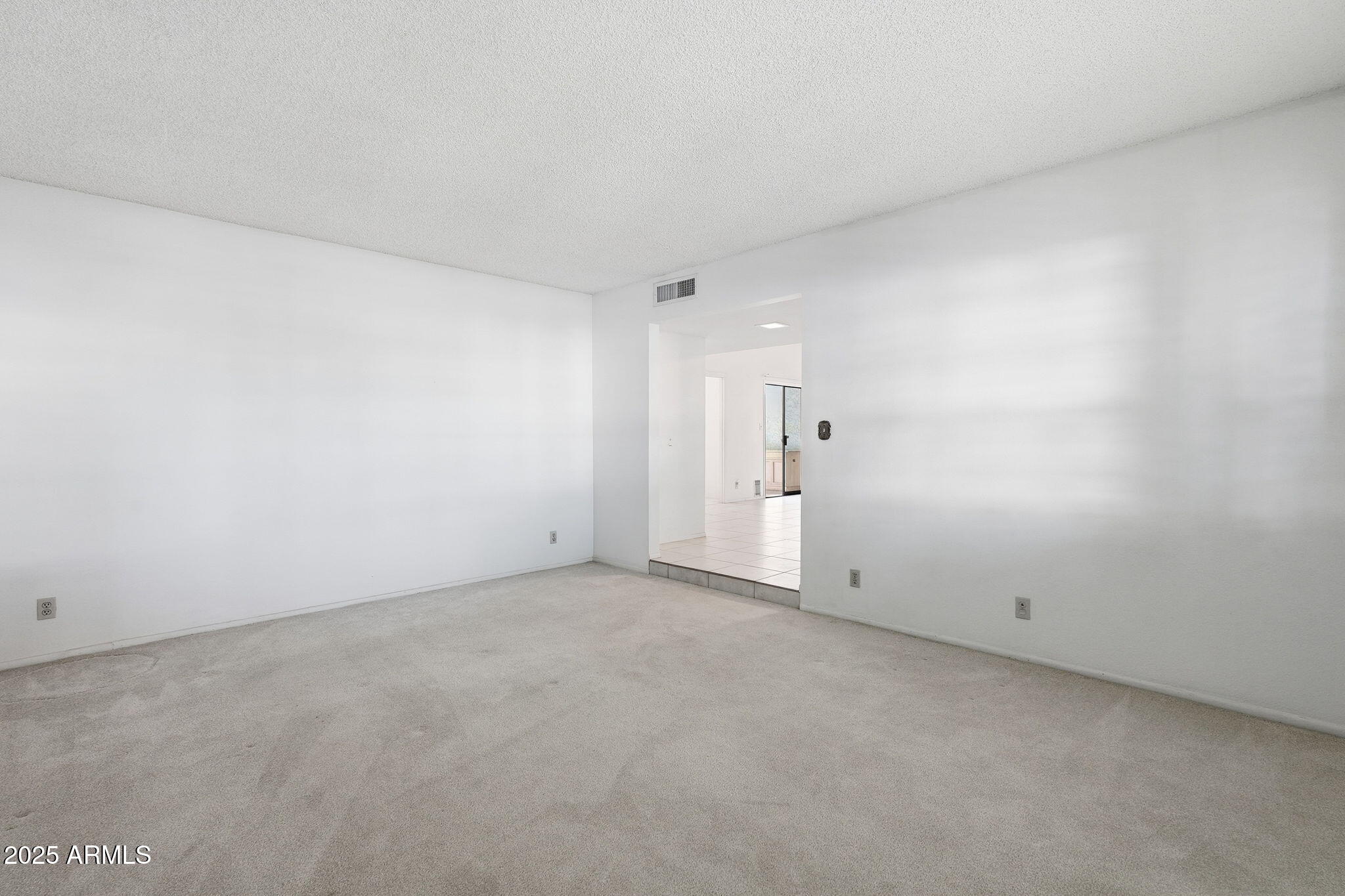 9263 E JENAN Drive