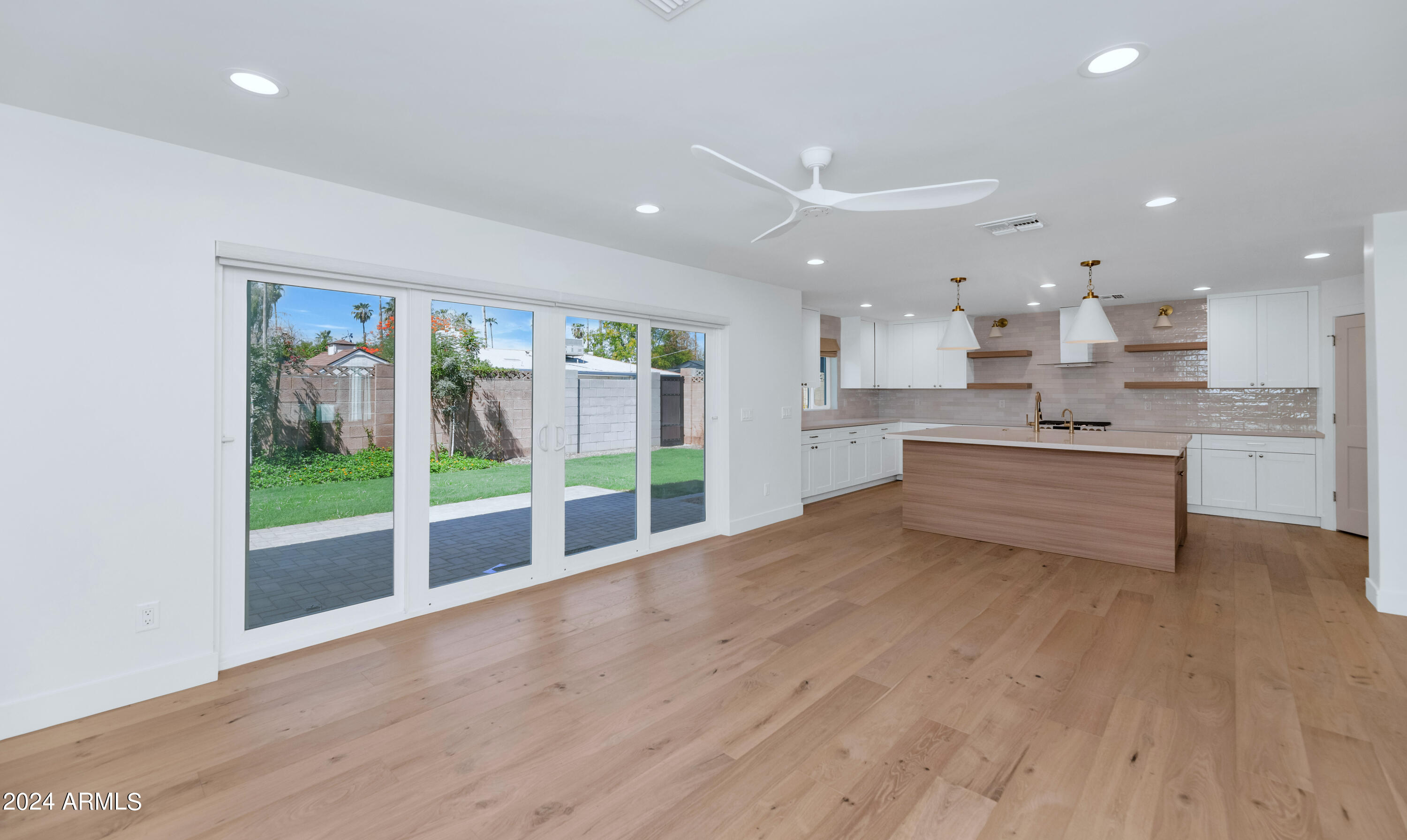 4154 N 35TH Place