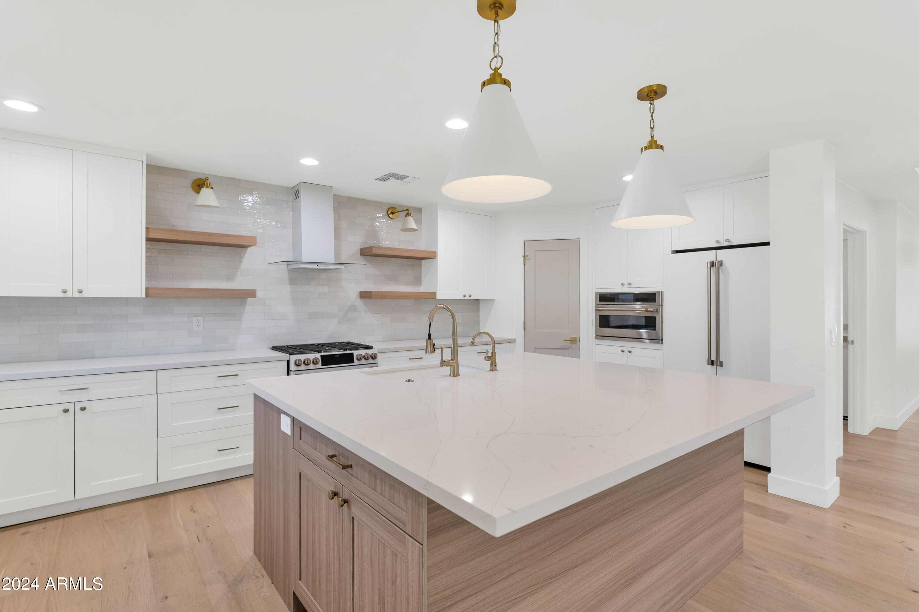 4154 N 35TH Place