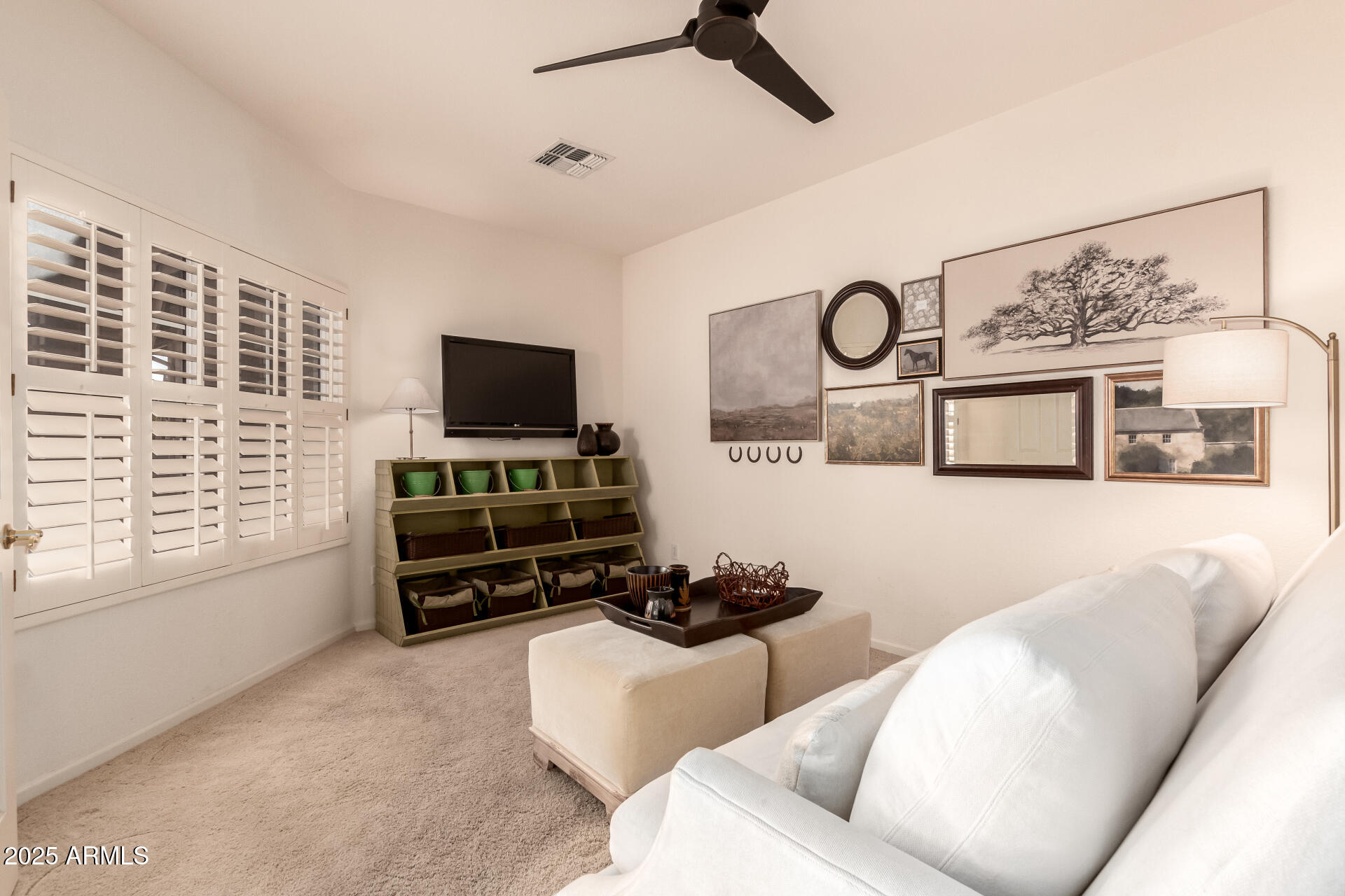 9312 E ARROWVALE Drive