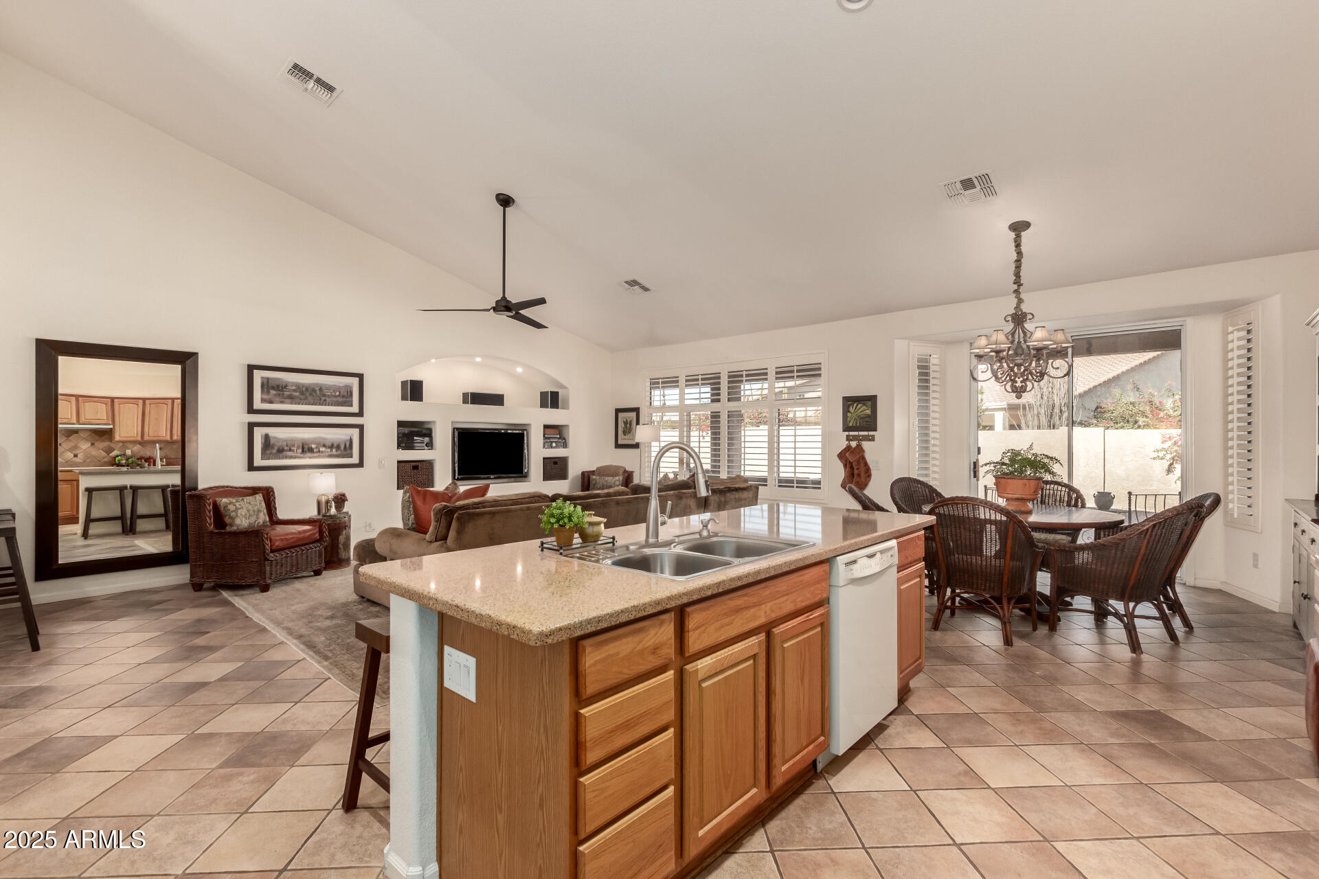 9312 E ARROWVALE Drive