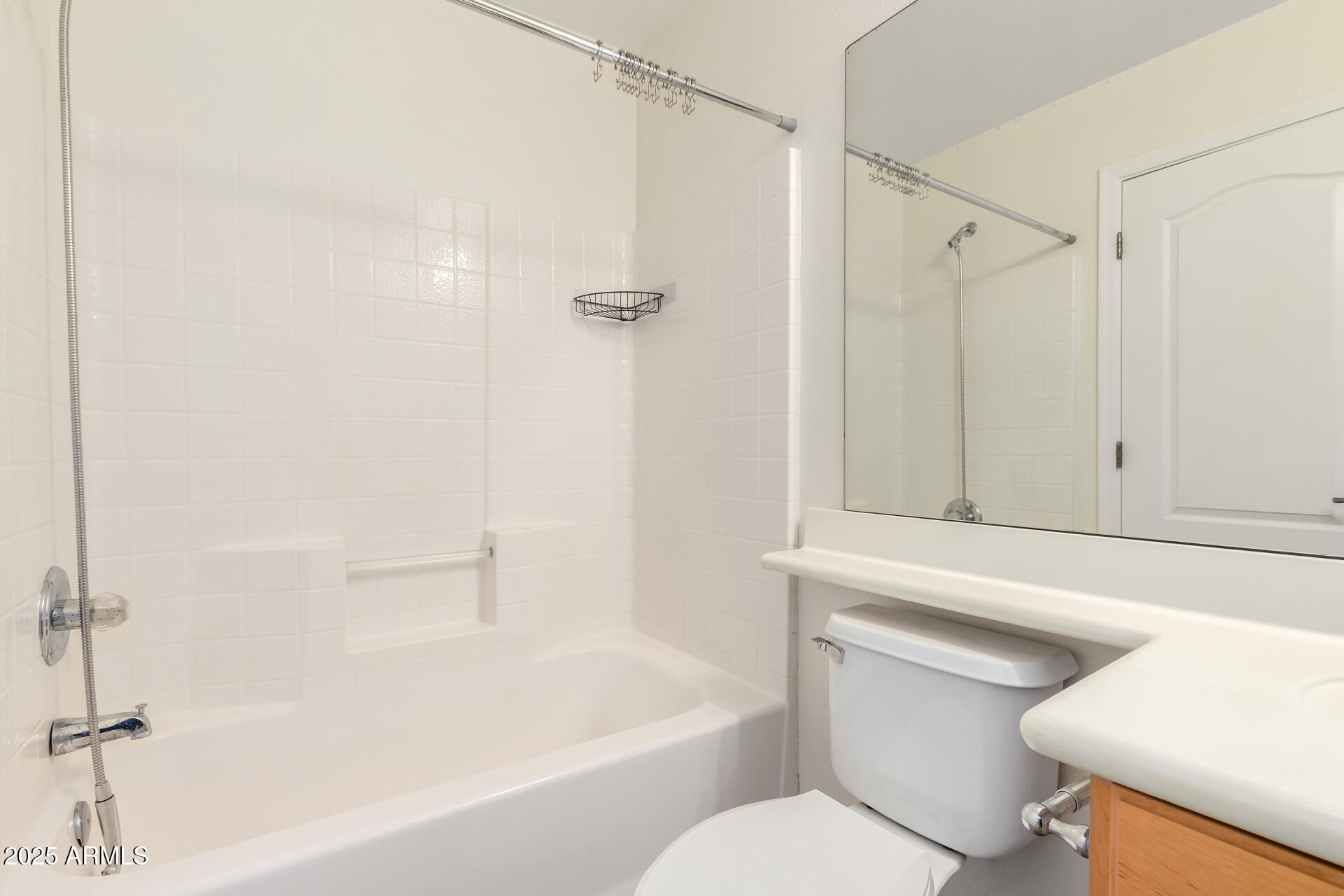 2201 N COMANCHE Drive 1104