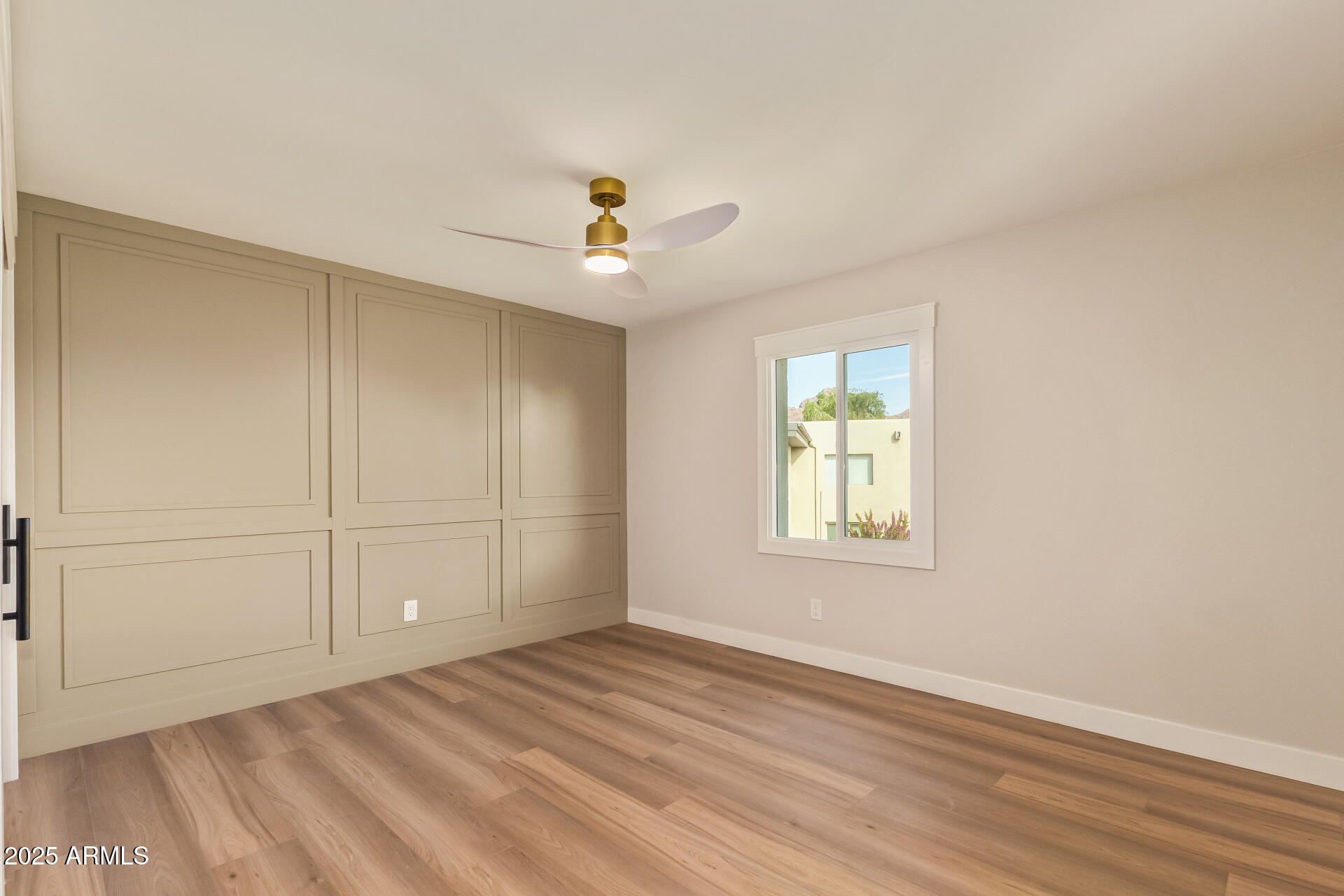 4201 E CAMELBACK Road 14