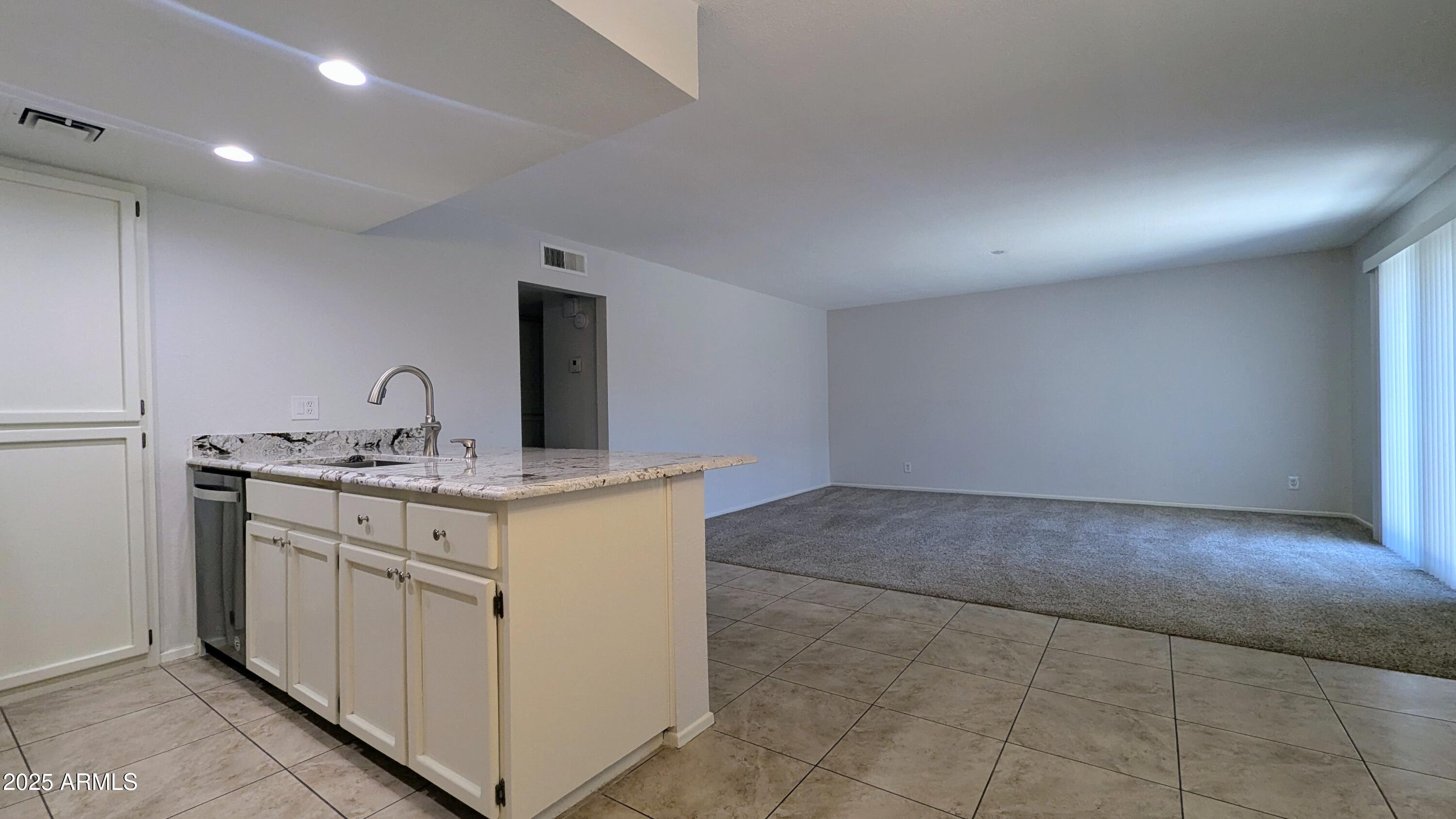 2228 E CAMPBELL Avenue 234