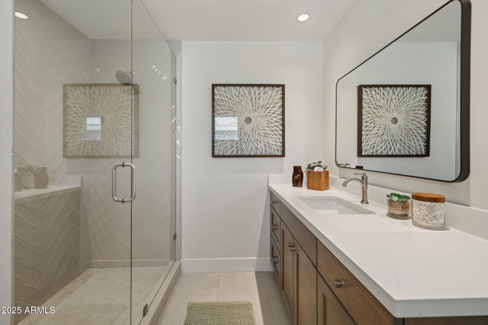 8429 N VIA LINDA