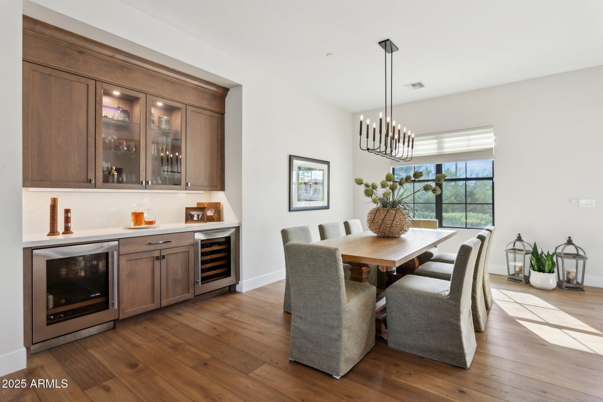 8429 N VIA LINDA