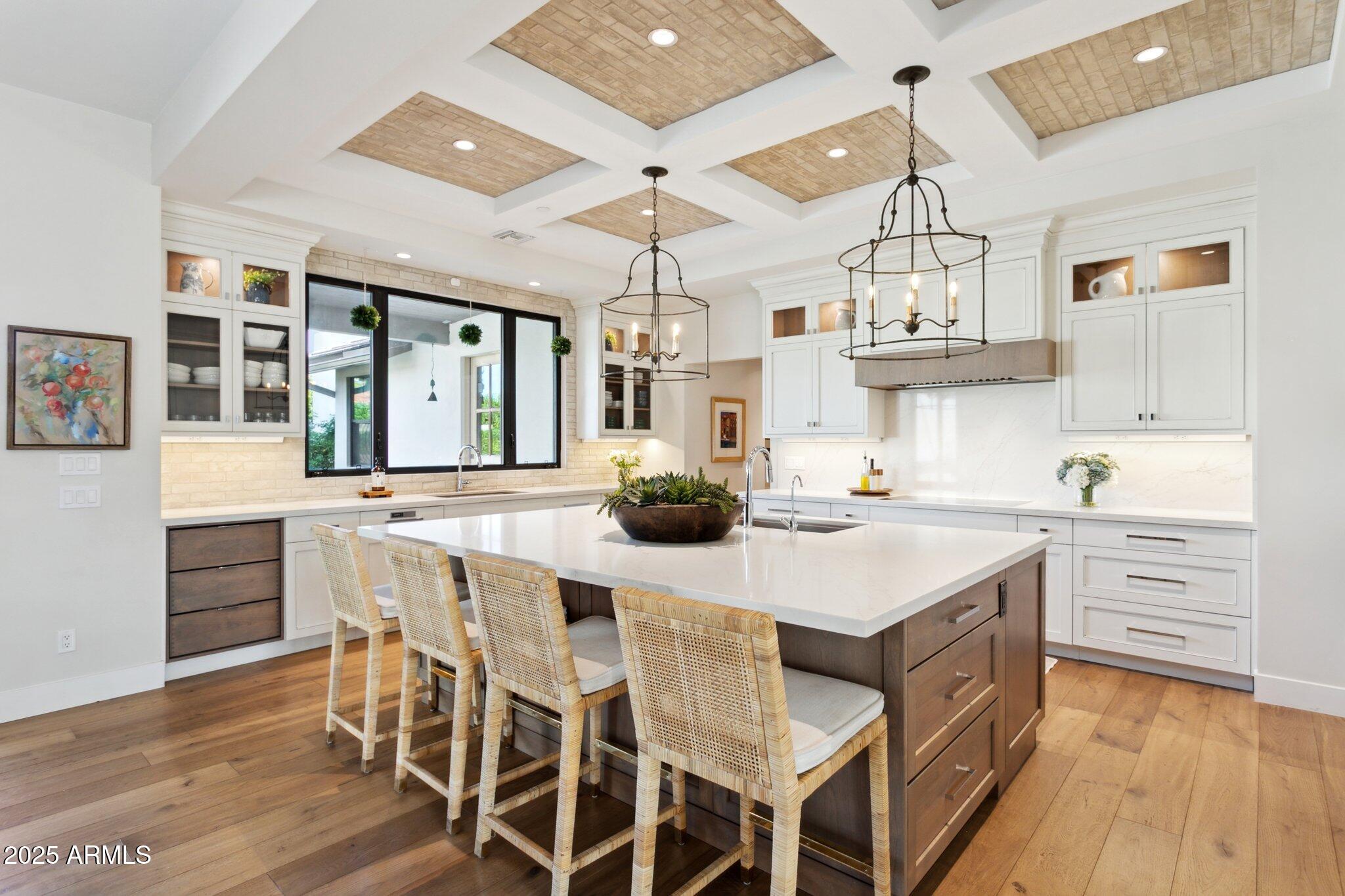8429 N VIA LINDA