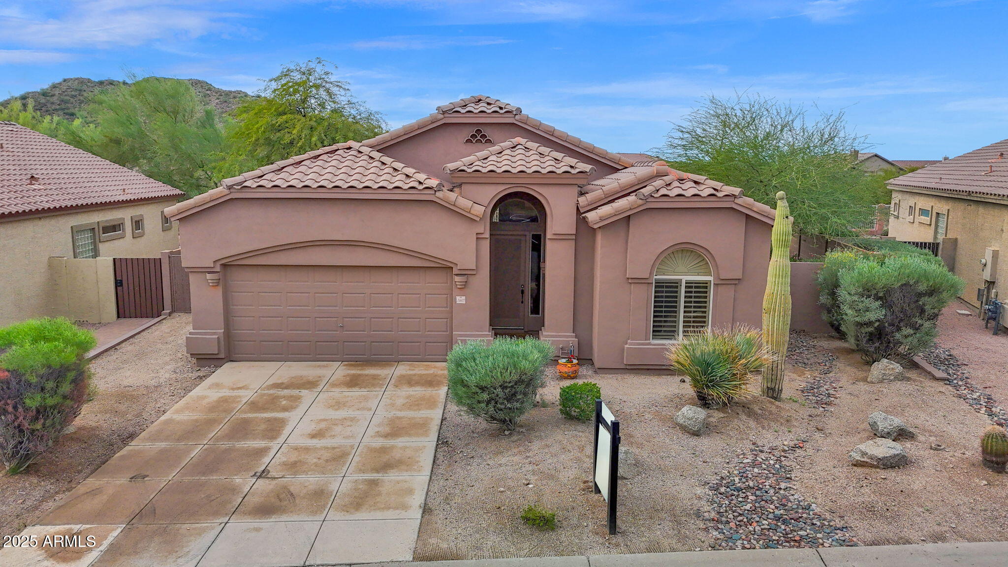 3662 N DESERT OASIS