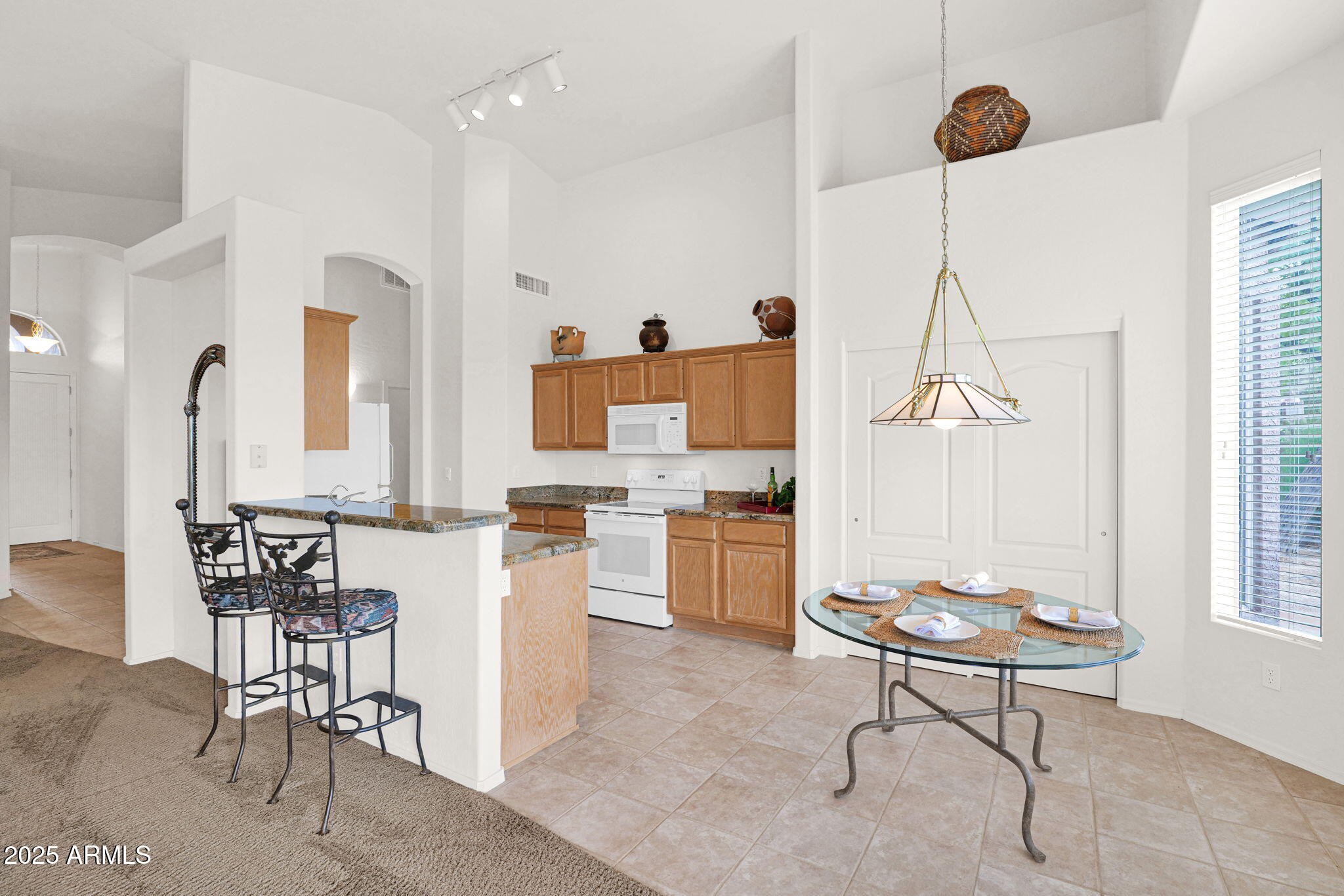 3662 N DESERT OASIS