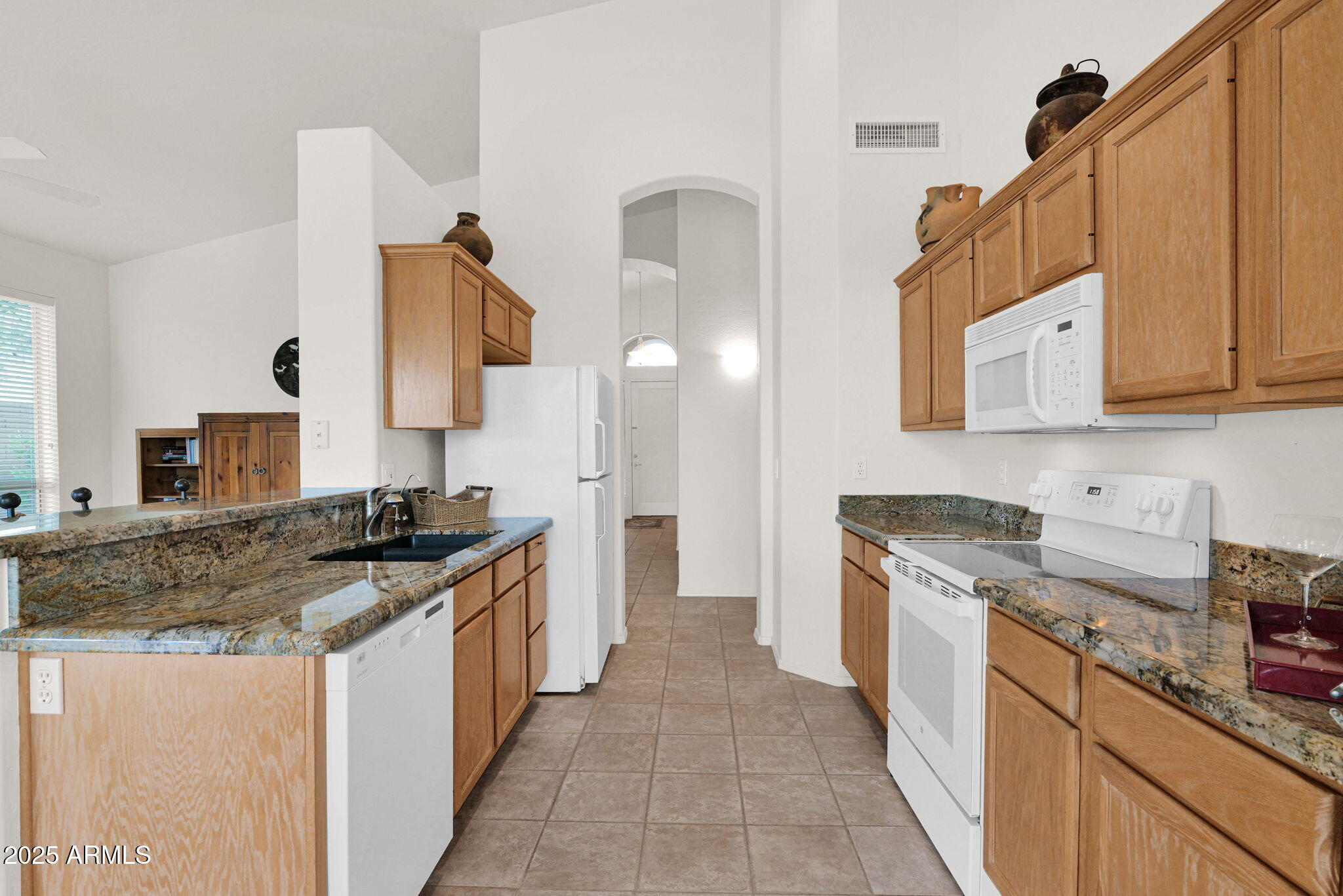 3662 N DESERT OASIS