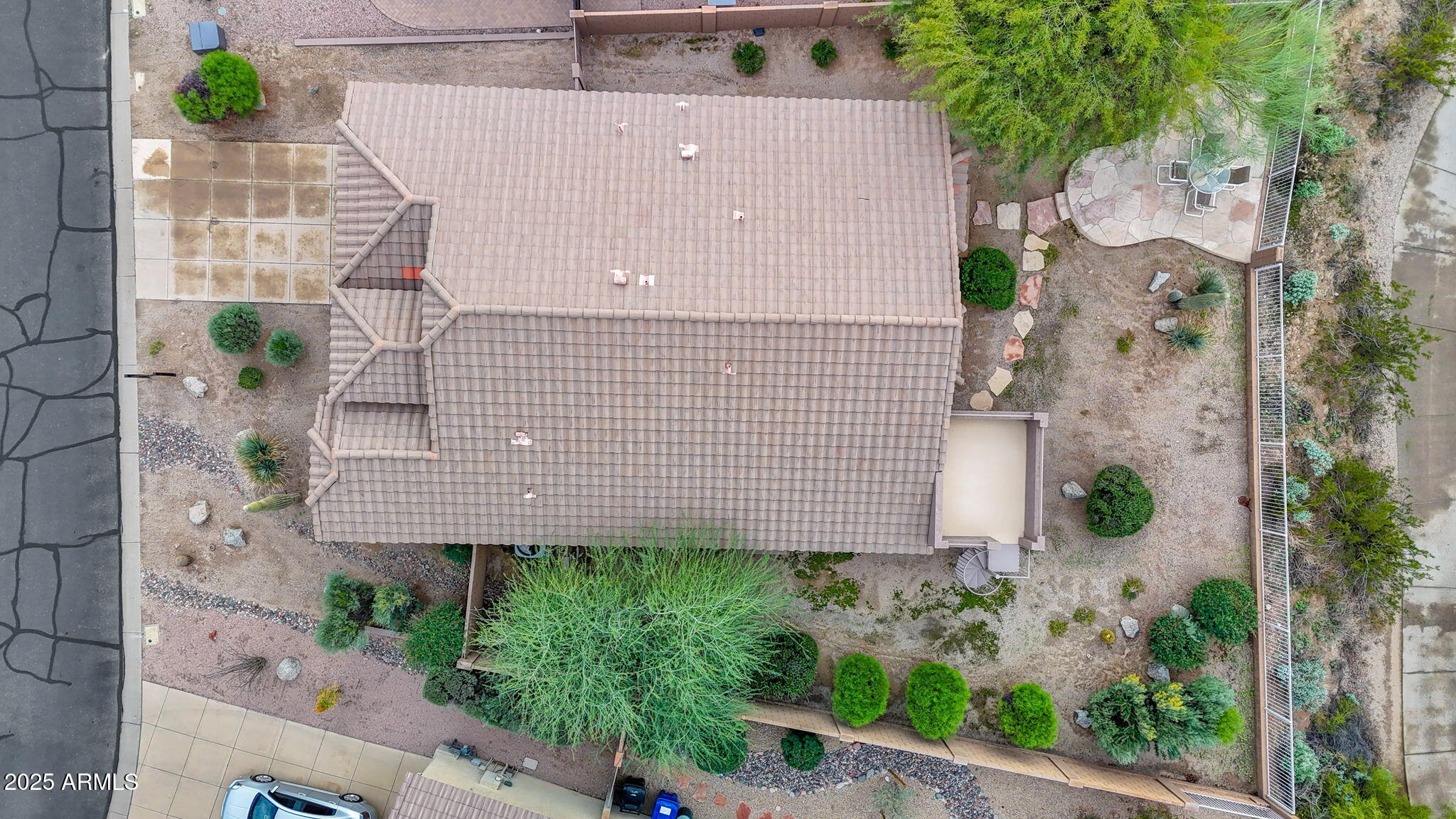 3662 N DESERT OASIS