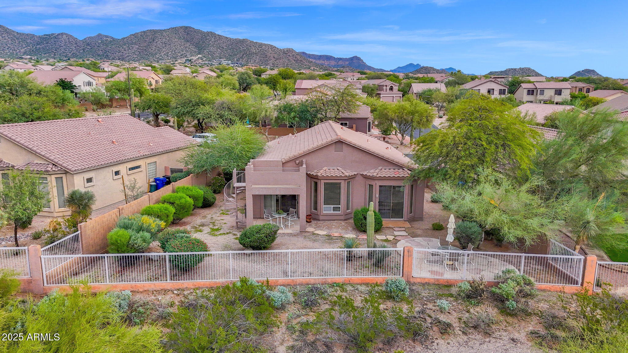 3662 N DESERT OASIS