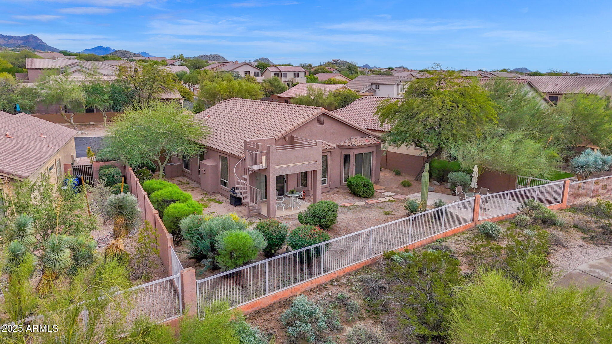 3662 N DESERT OASIS