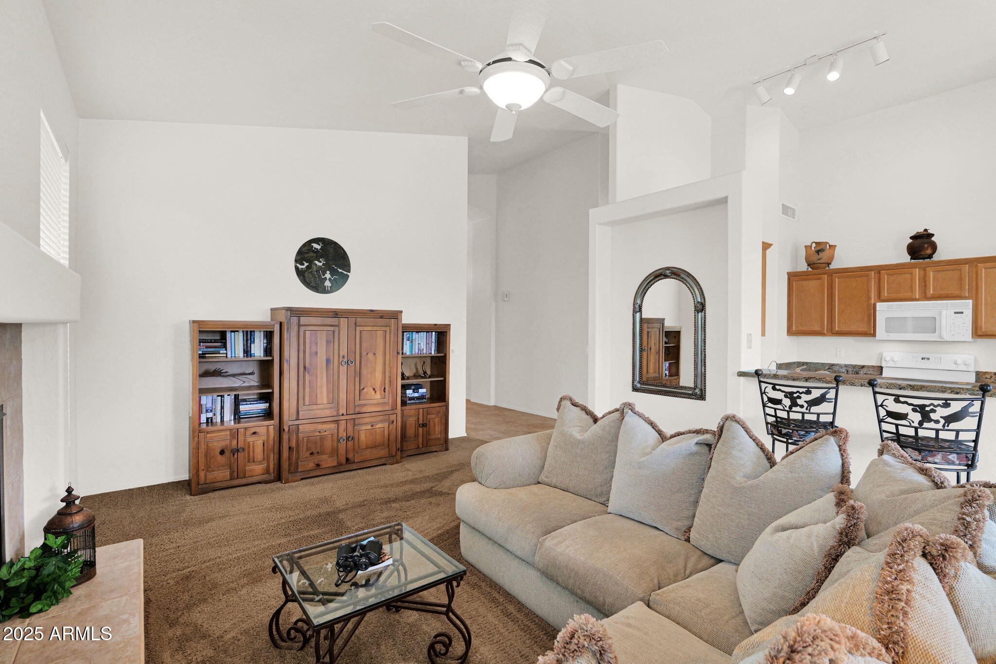 3662 N DESERT OASIS