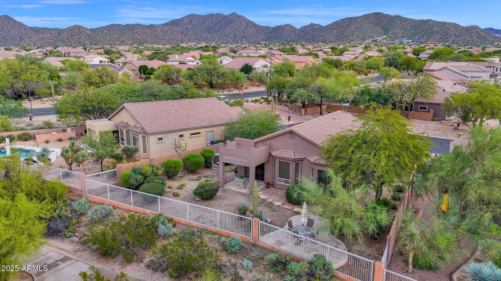 3662 N DESERT OASIS