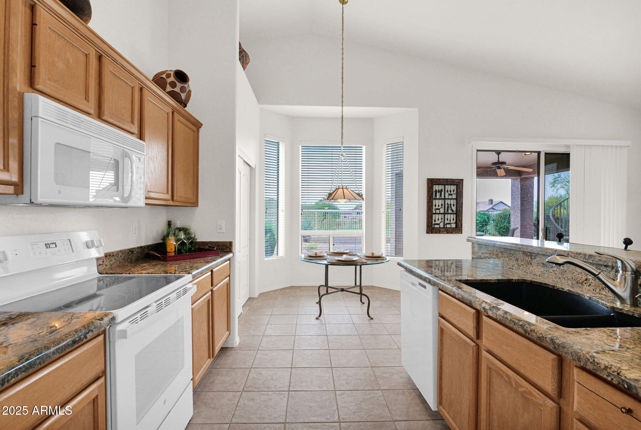 3662 N DESERT OASIS