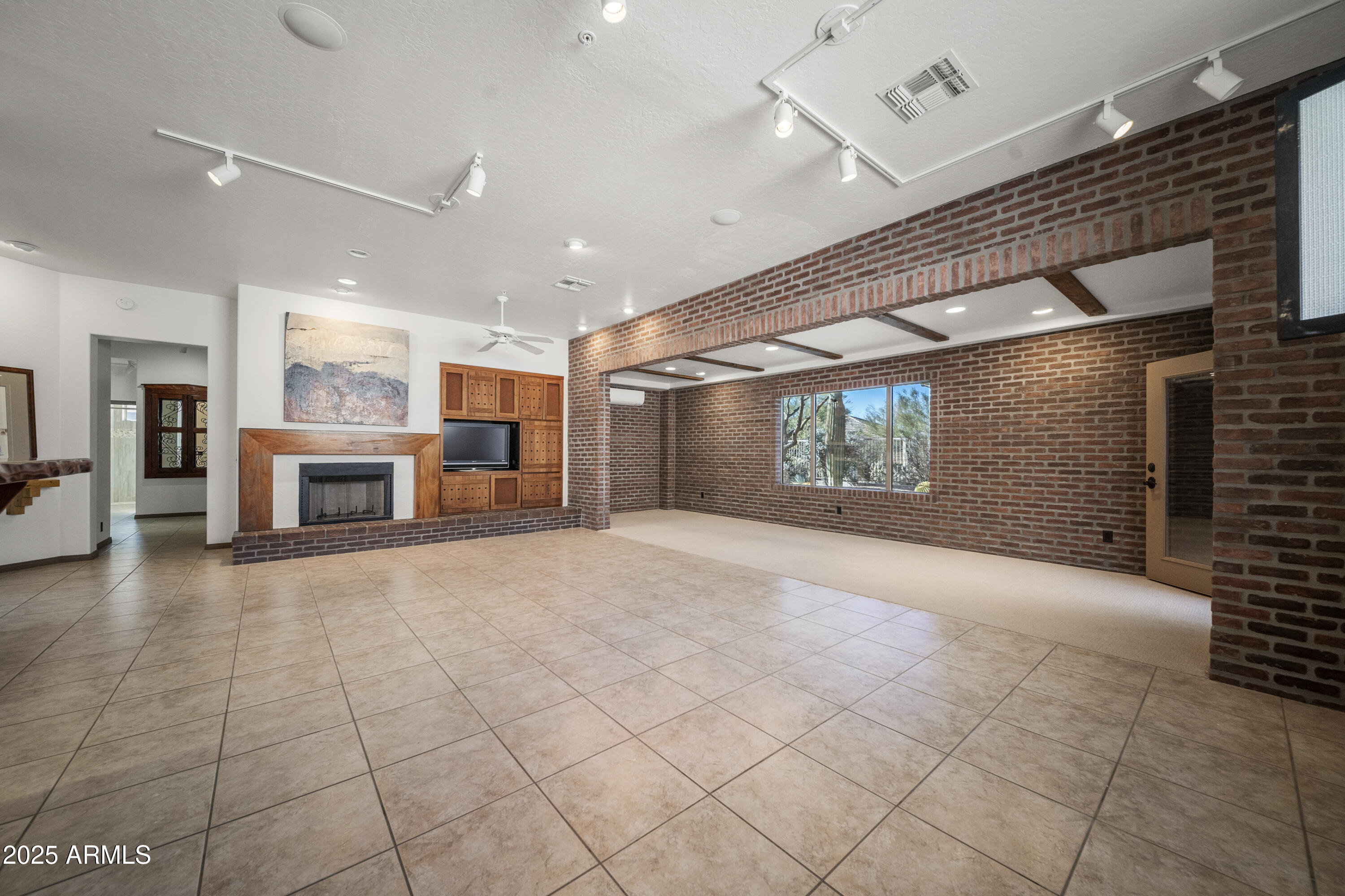 33946 N 67th Street