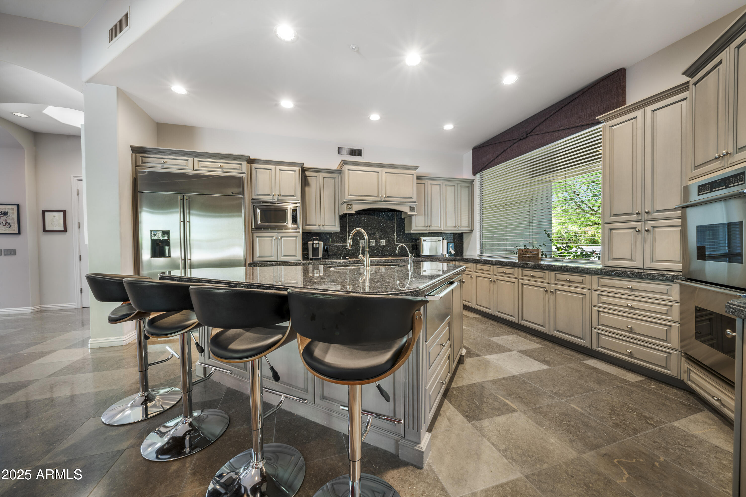 8350 E VIA DEL SOL Drive