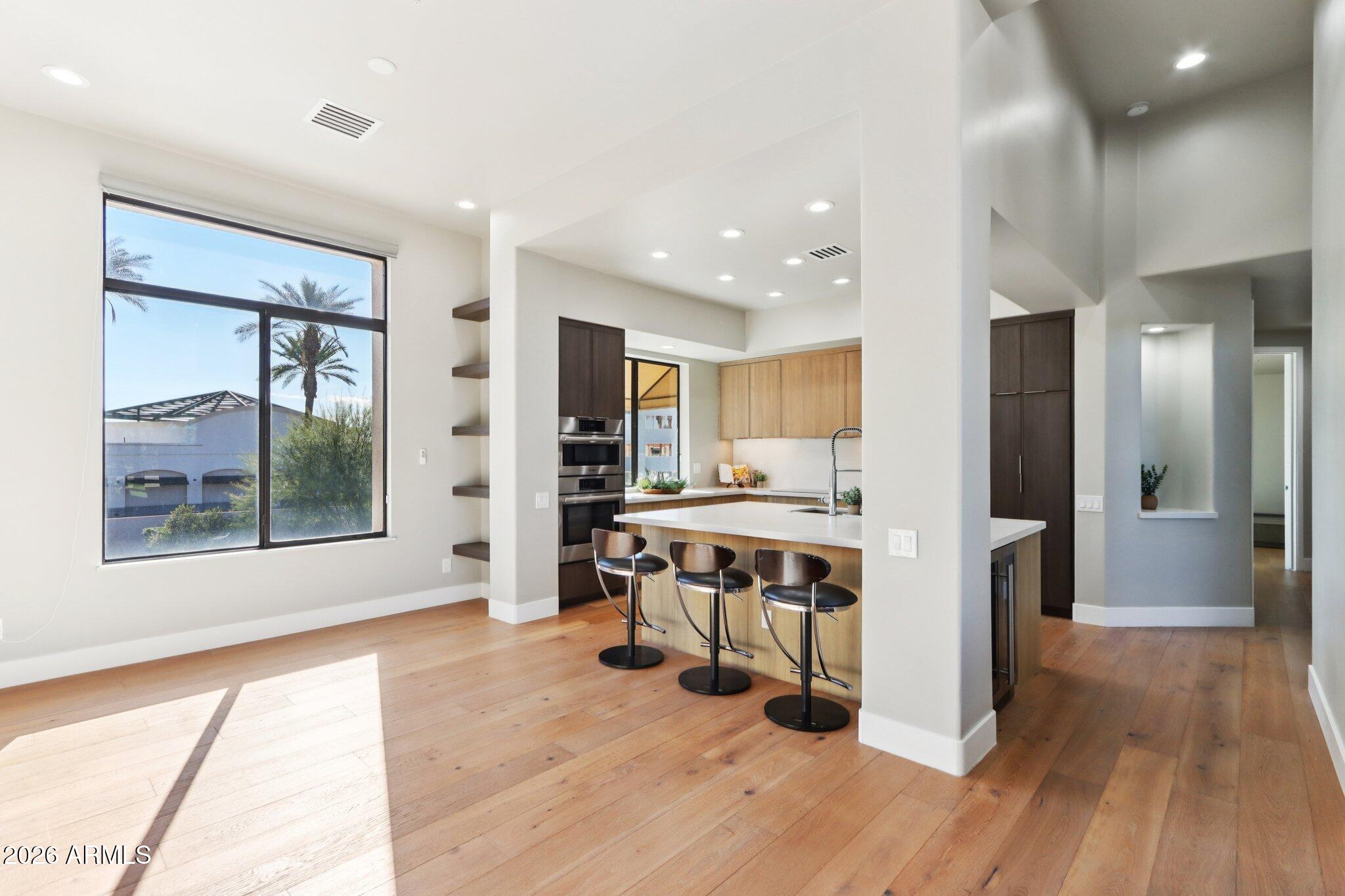 8989 N Gainey Center Drive 237