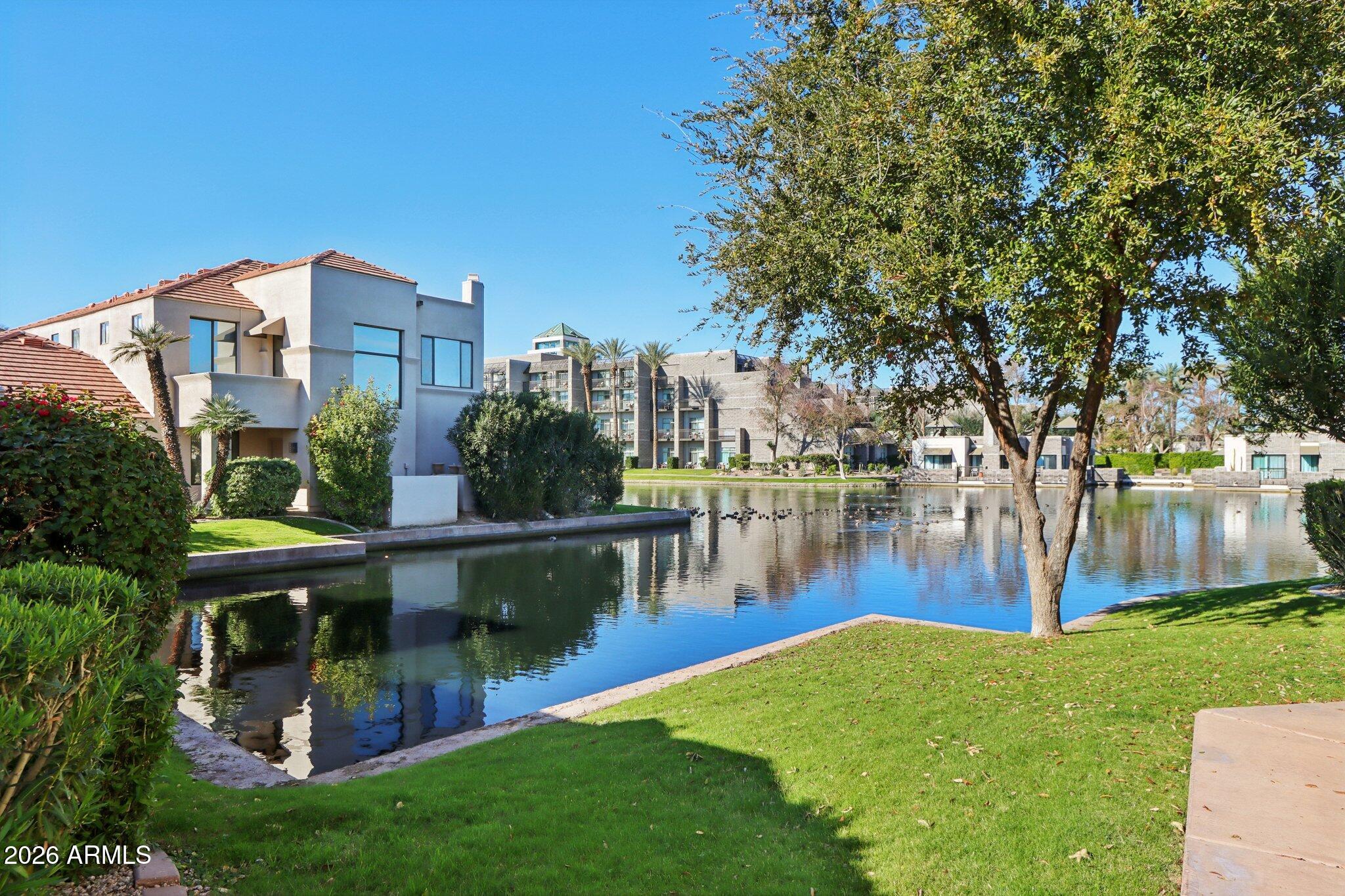 8989 N Gainey Center Drive 237