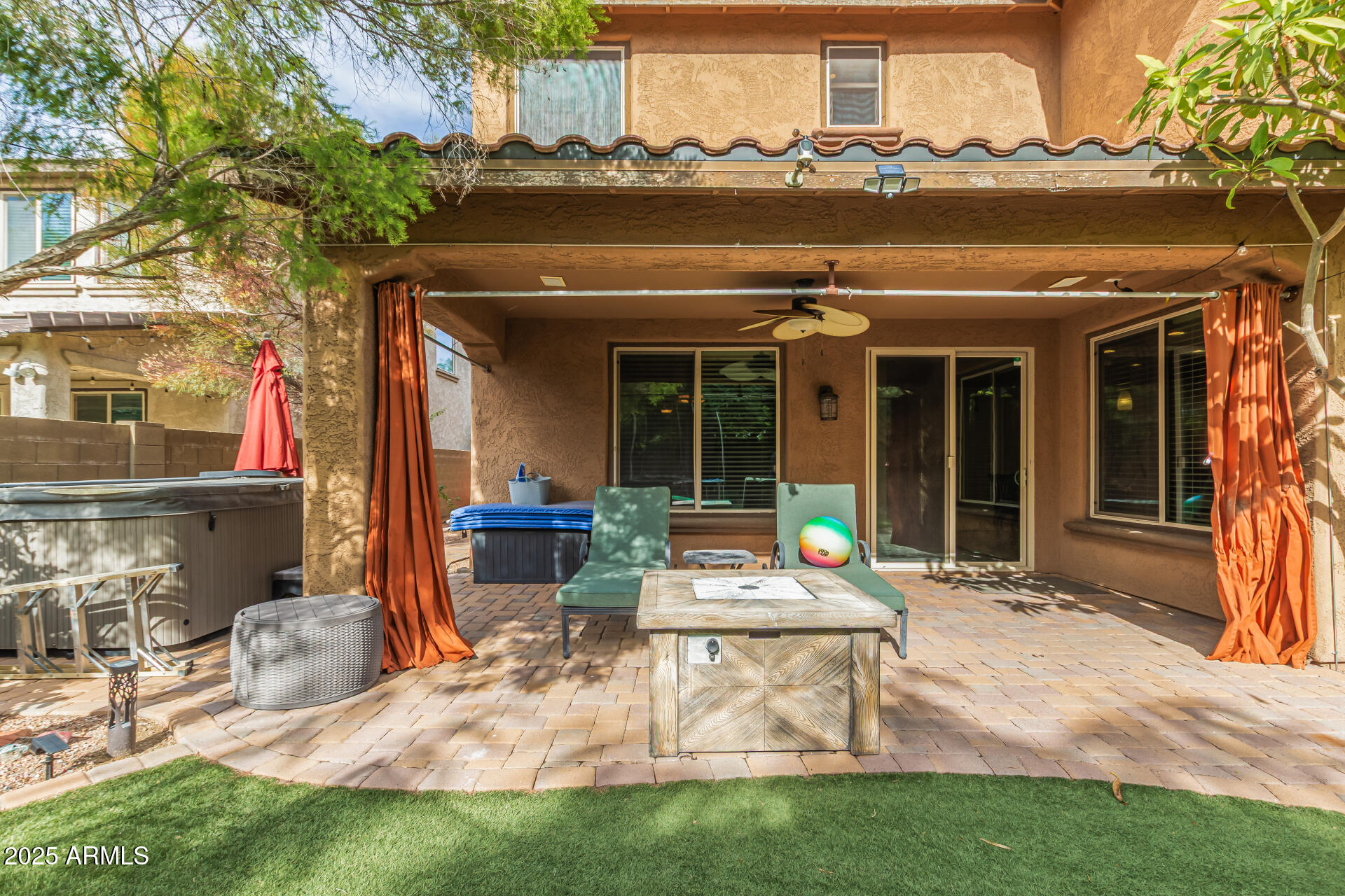 3615 E SALTER Drive