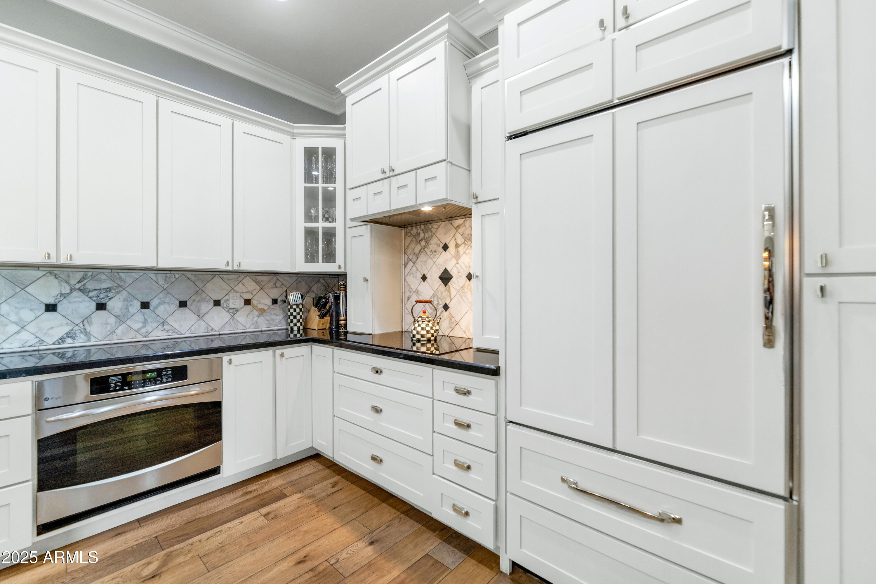 3319 E MEDLOCK Drive