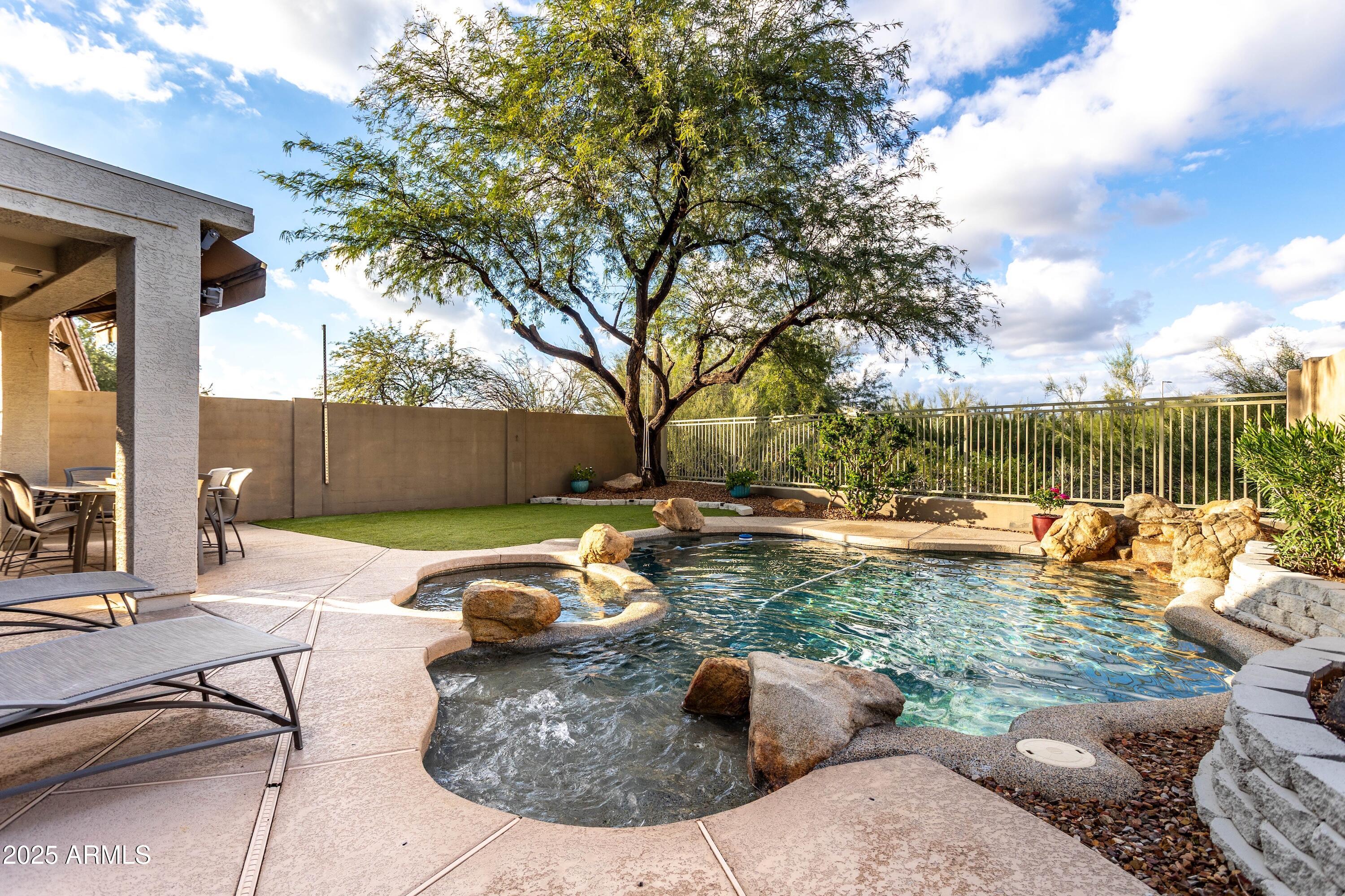 4350 E SMOKEHOUSE Trail