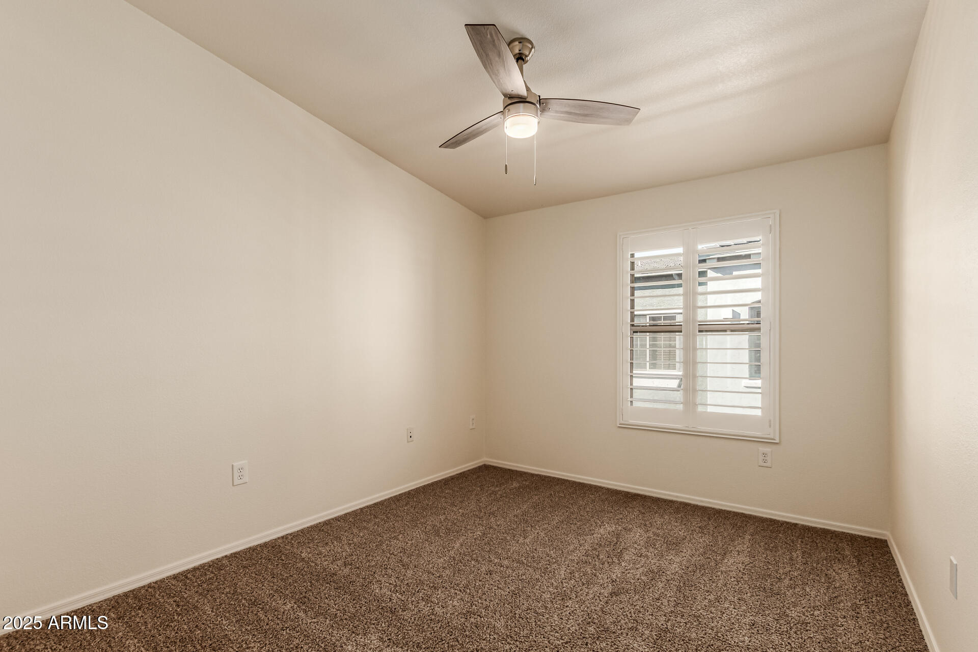 2401 E RIO SALADO Parkway 1048