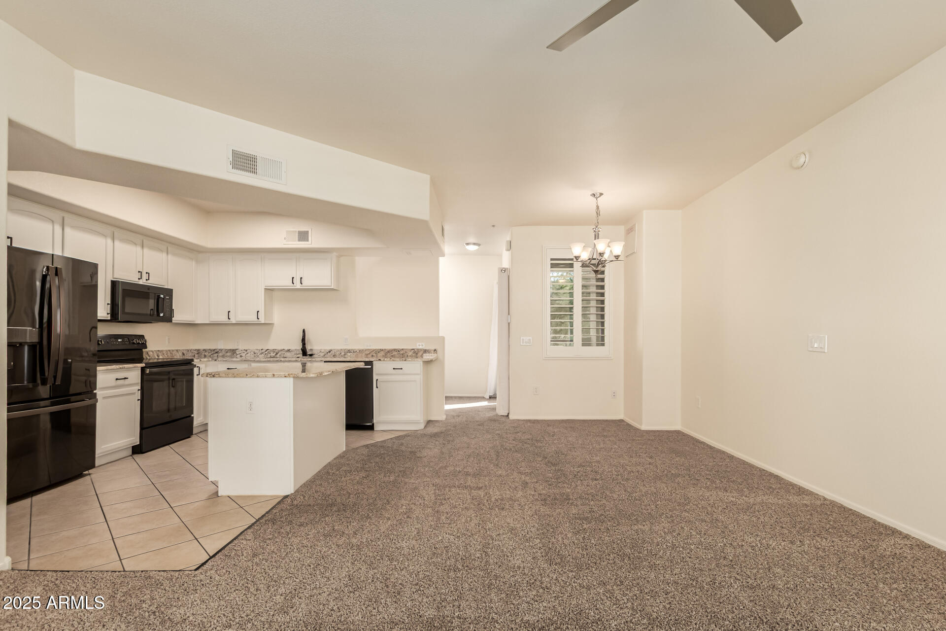 2401 E RIO SALADO Parkway 1048