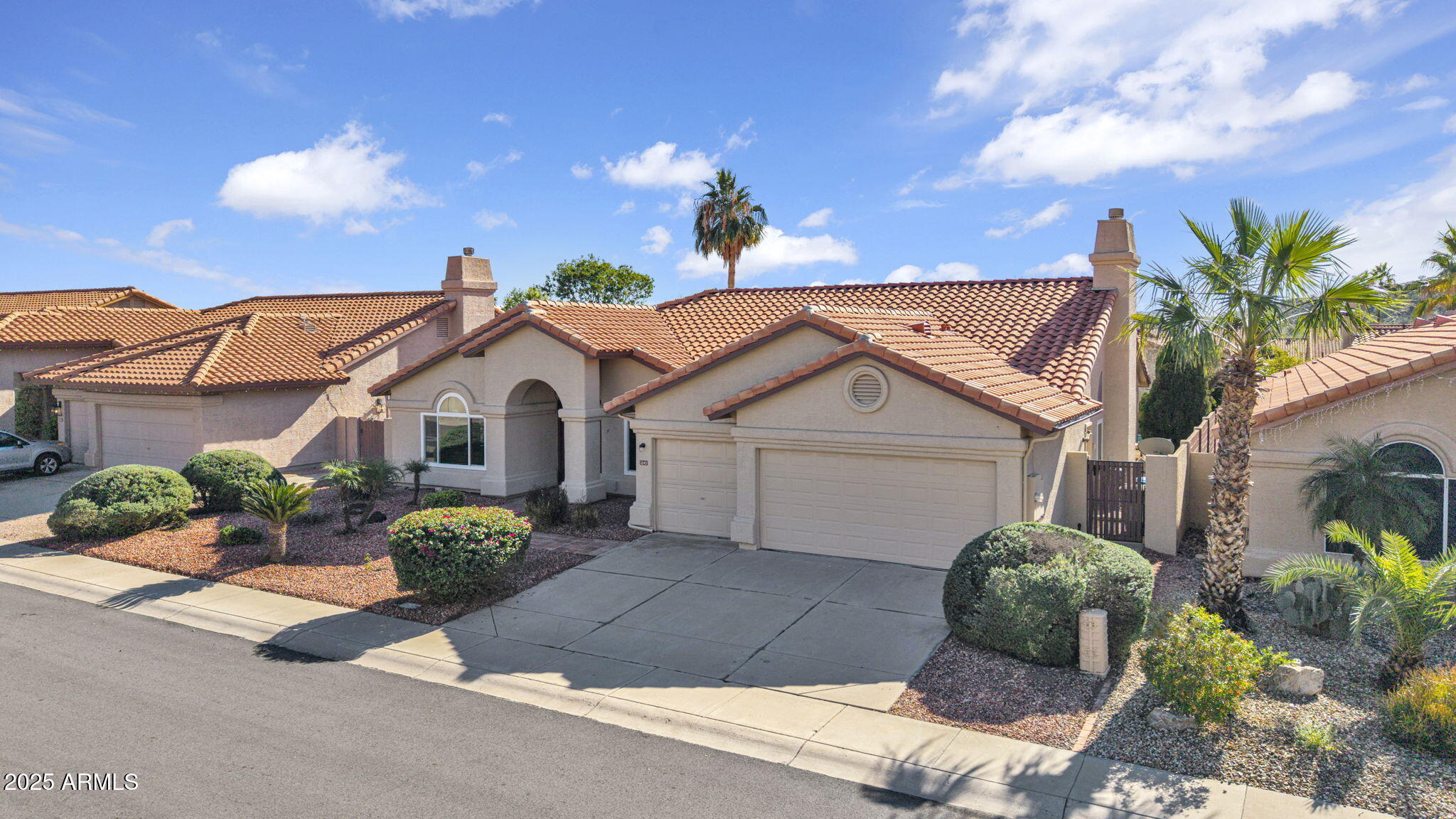 2545 E CATHEDRAL ROCK Drive