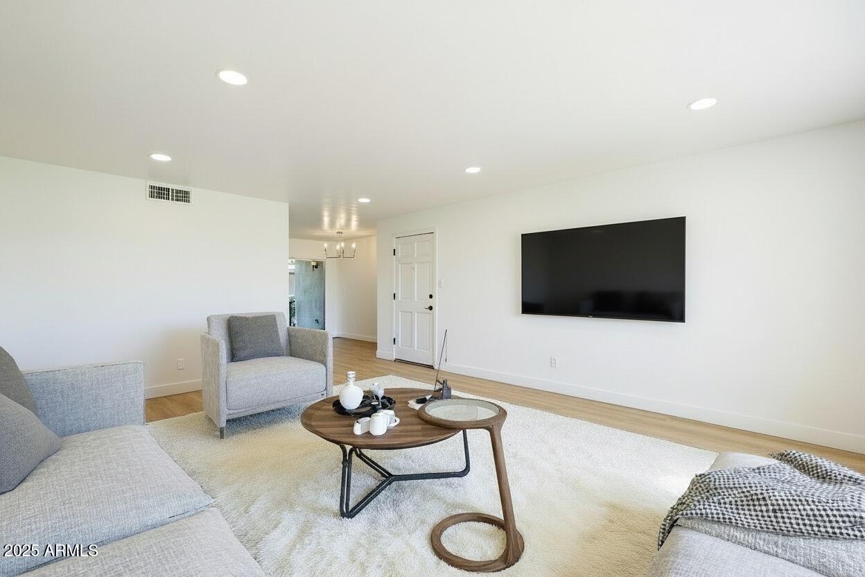 4201 E Camelback Road 74