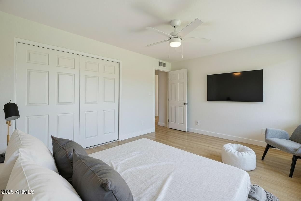 4201 E Camelback Road 74