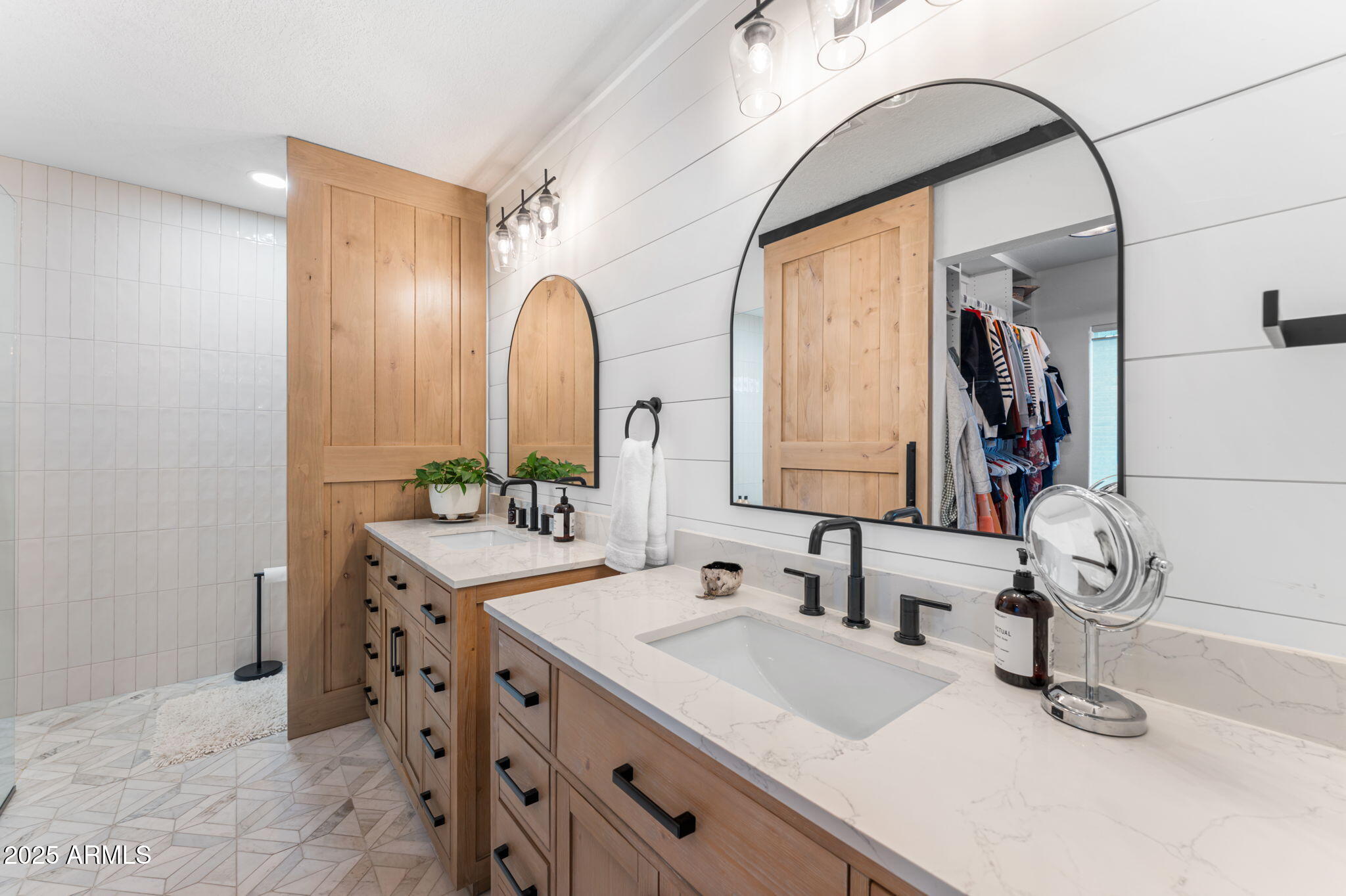 8113 E MORGAN Trail