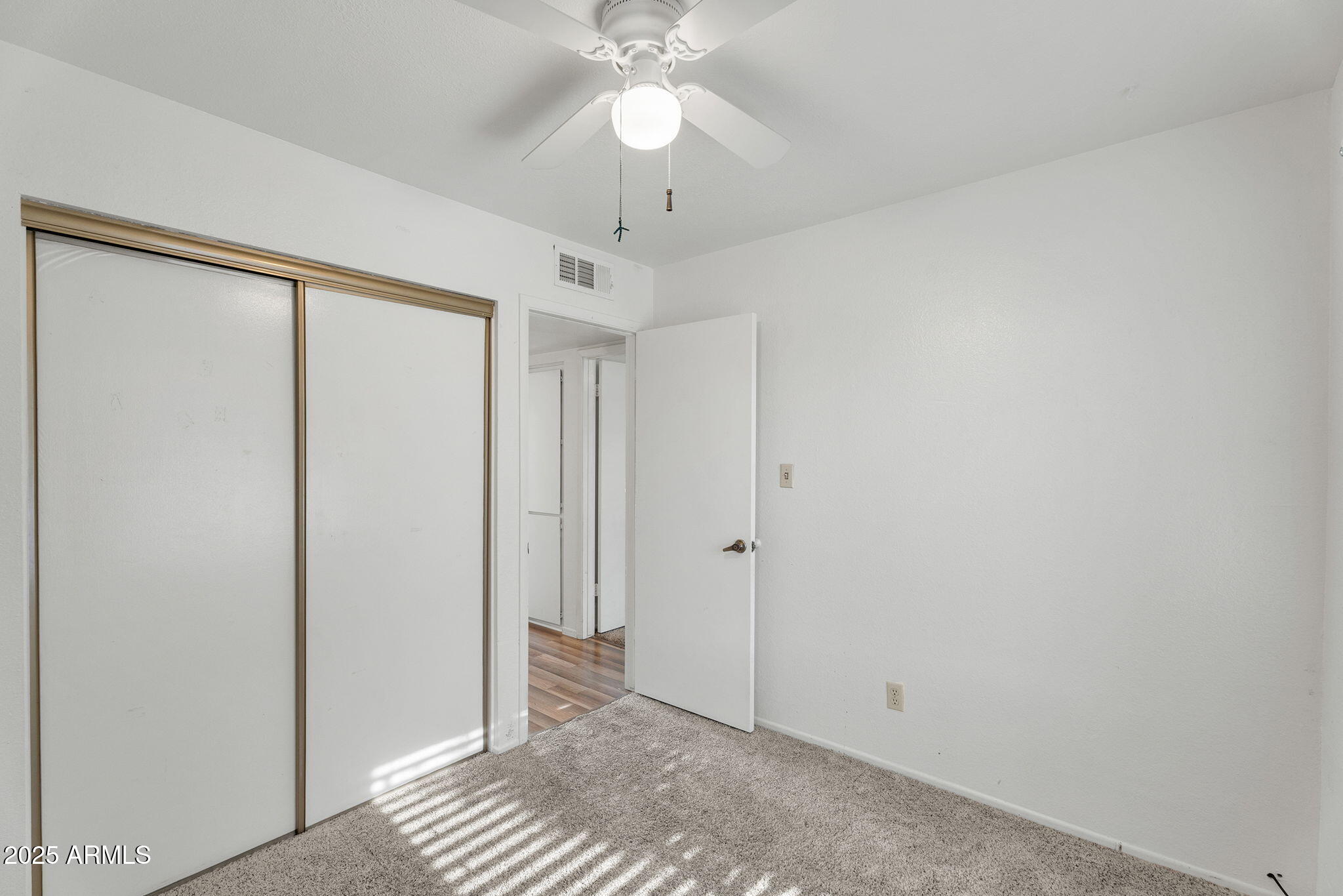 7420 W MISSION Lane